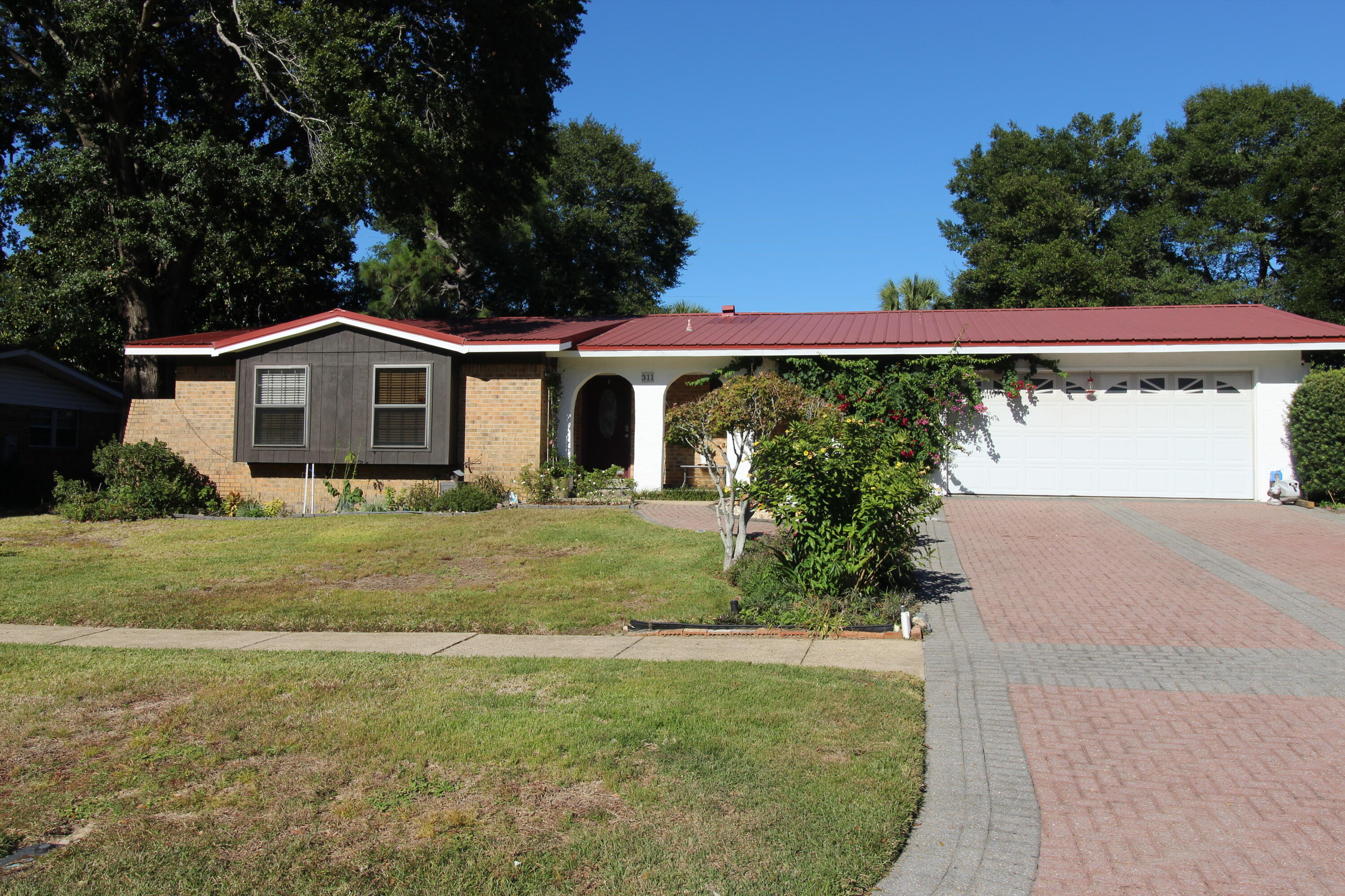 PINE LAKE S/D - Residential