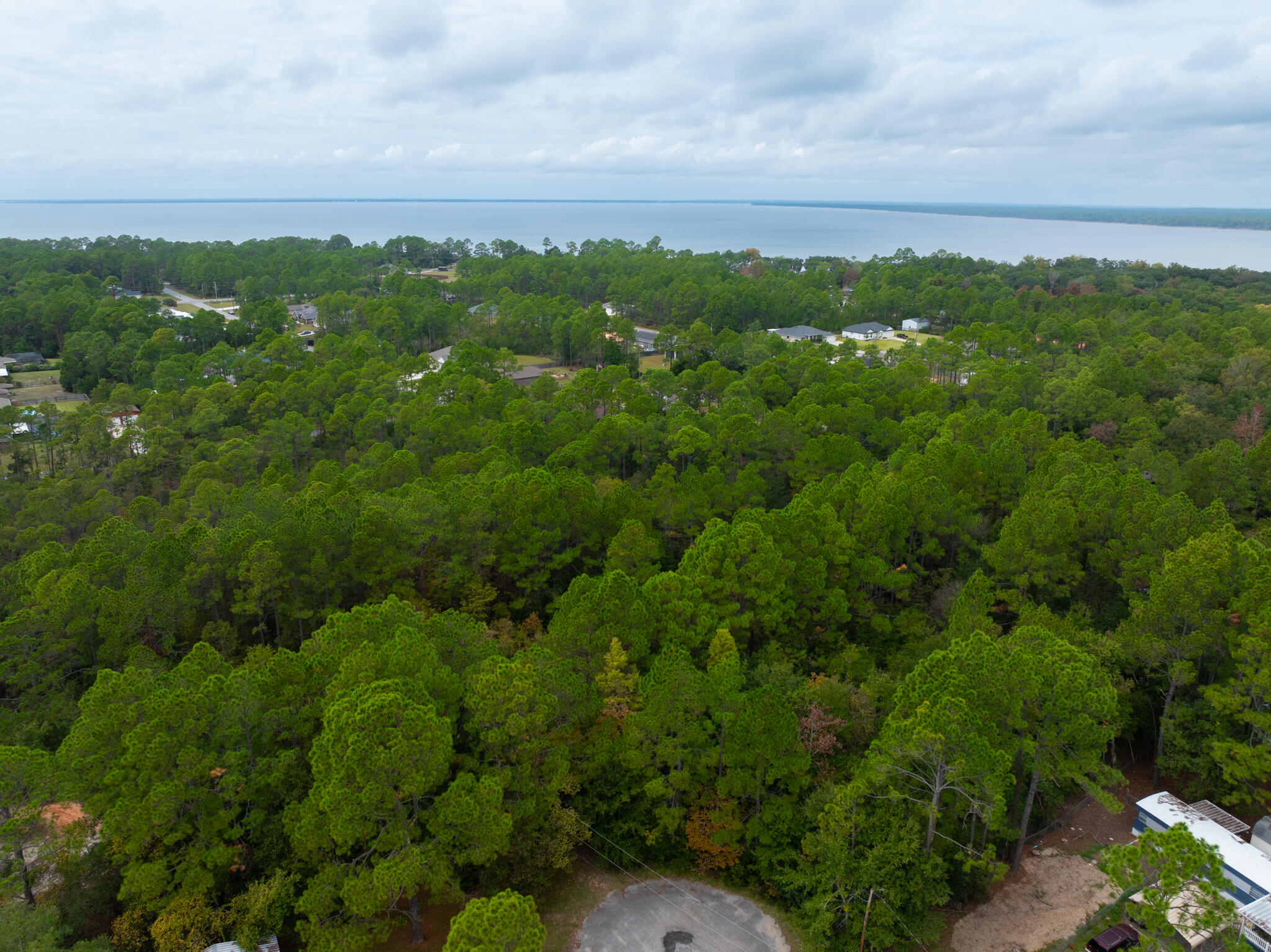 HOLLEY/NAVARRE - Land