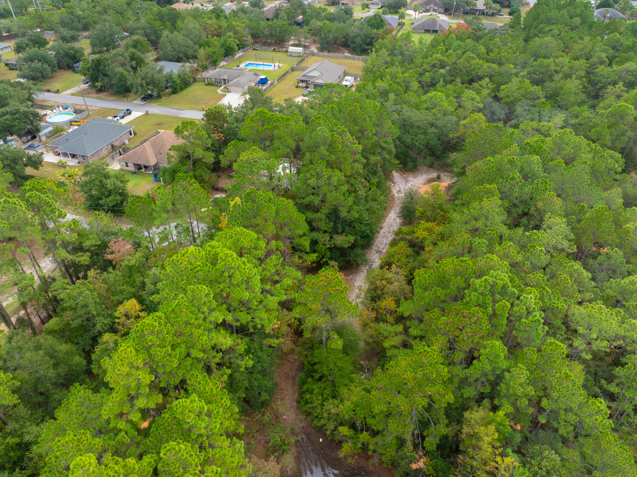 HOLLEY/NAVARRE - Land