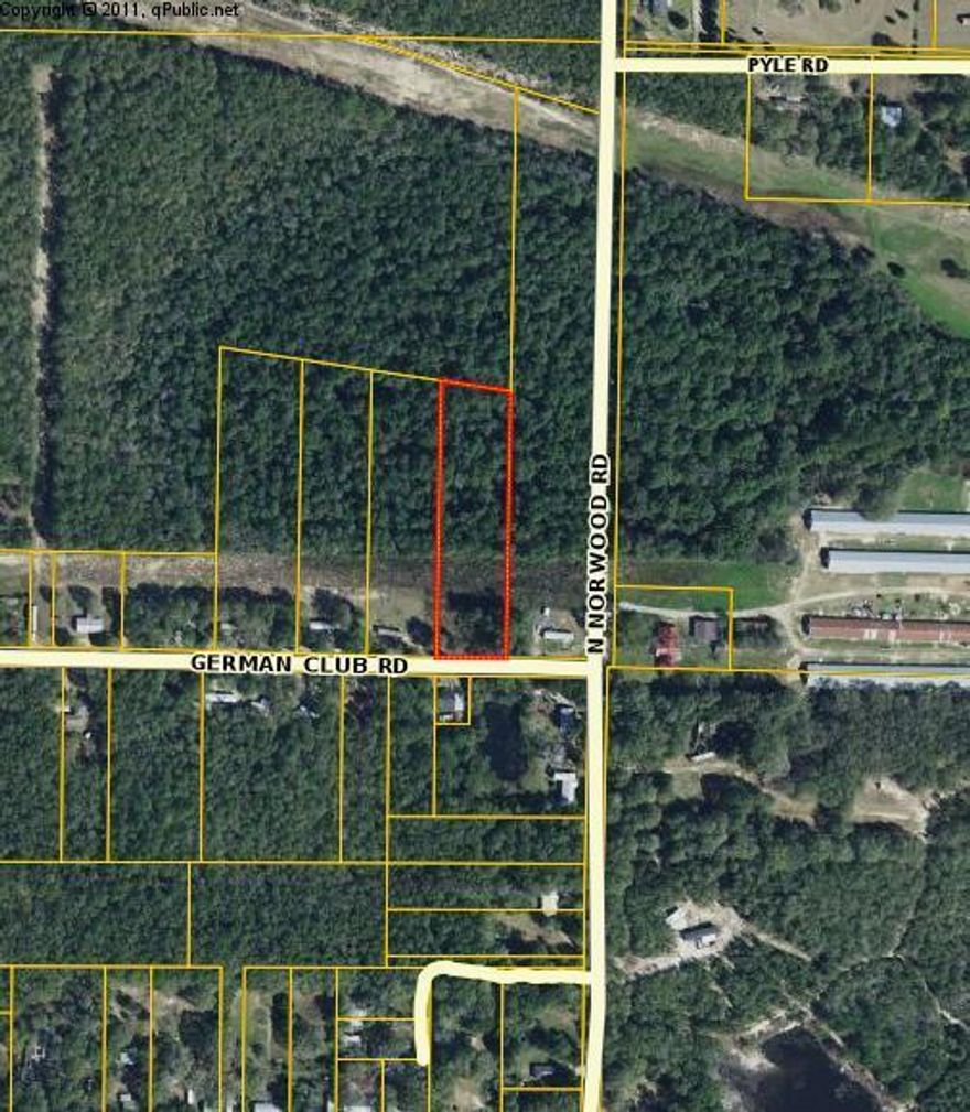 JUST REDUCED $2K!! GREAT LOT to build your dream home or bring your mobile home! This property used it have a mobile home on it. The property already has a septic tank, power pole & city water. Call me today for a showing!