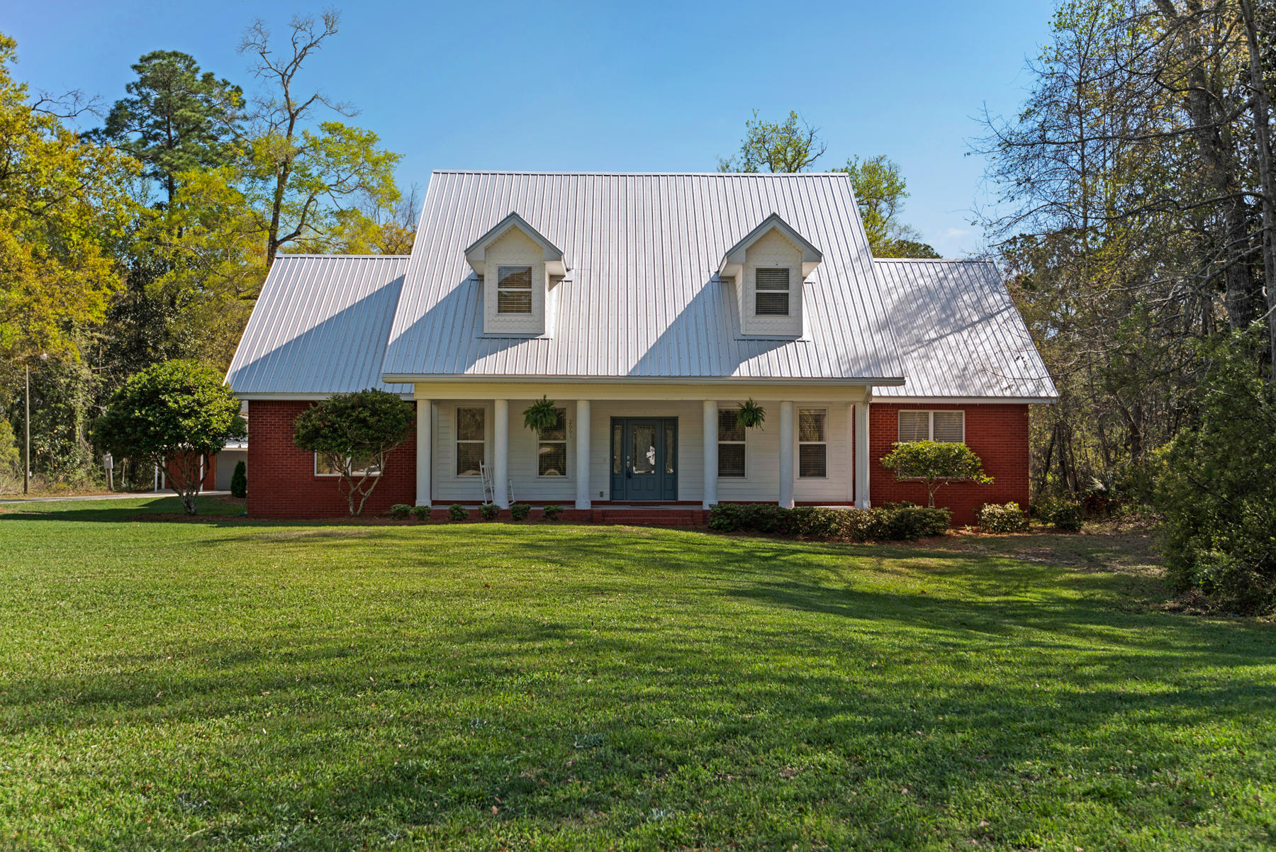 Bay Loop Rd - Residential