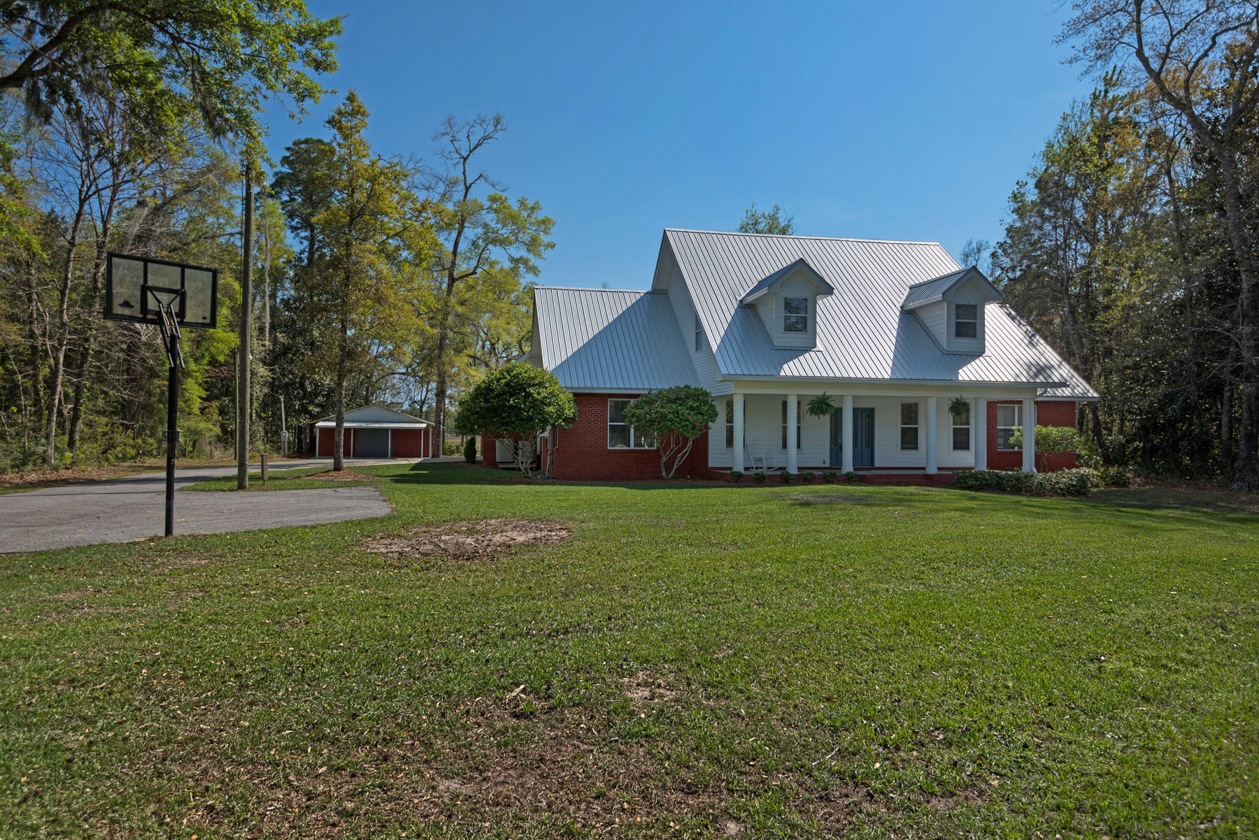 Bay Loop Rd - Residential