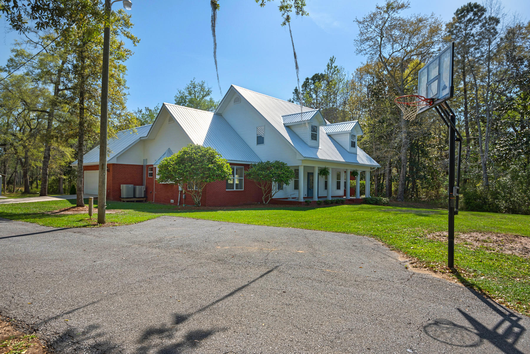 Bay Loop Rd - Residential