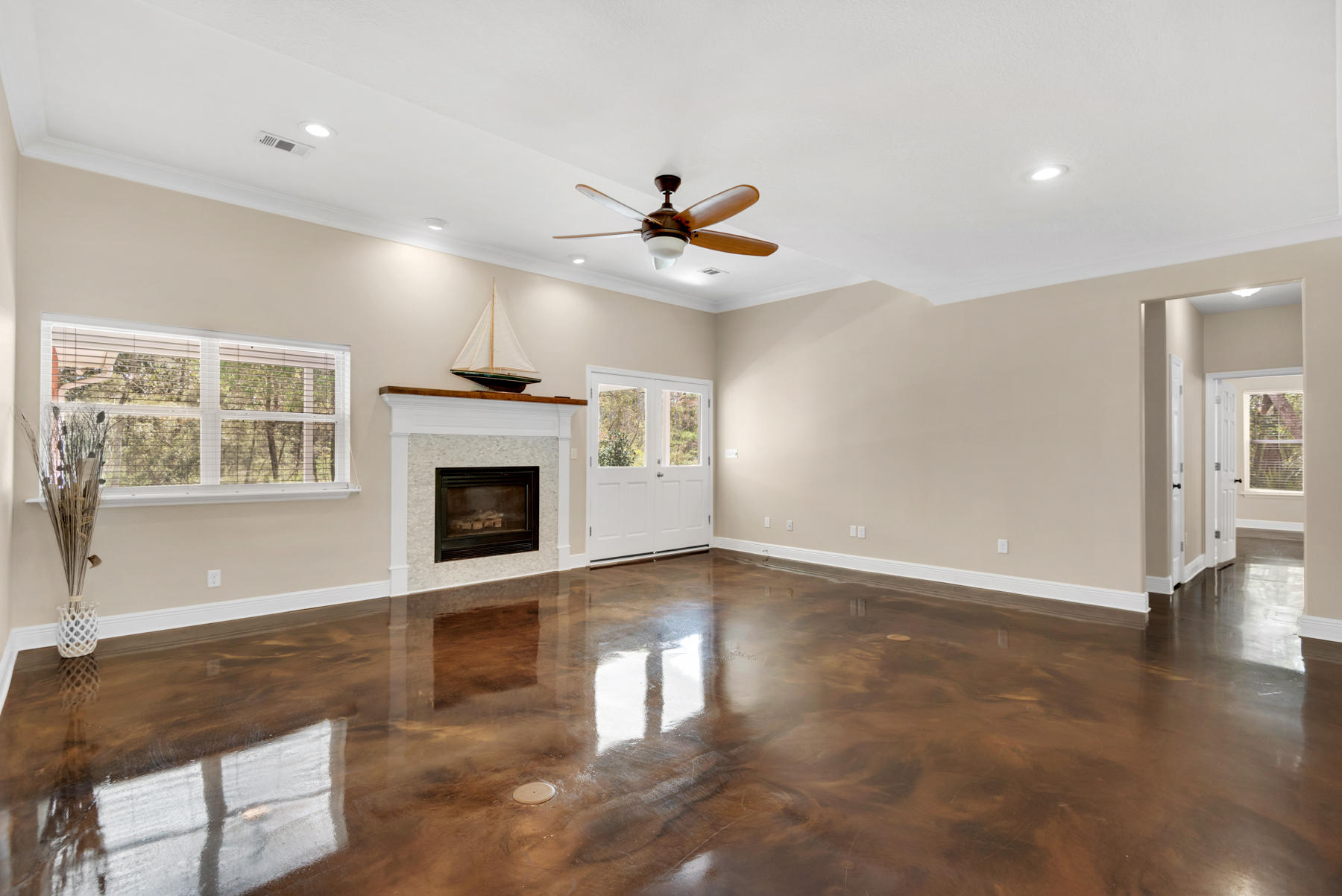 Bay Loop Rd - Residential