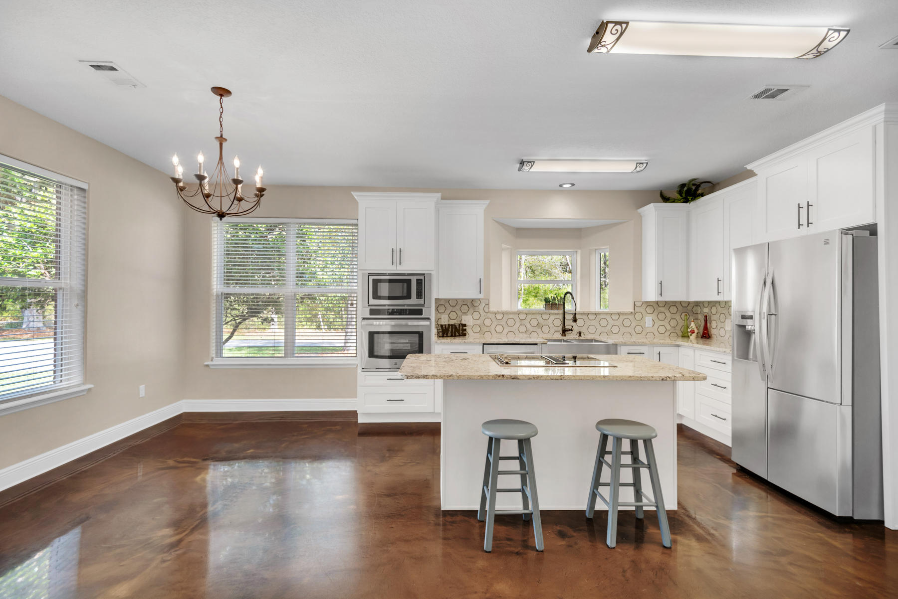 Bay Loop Rd - Residential