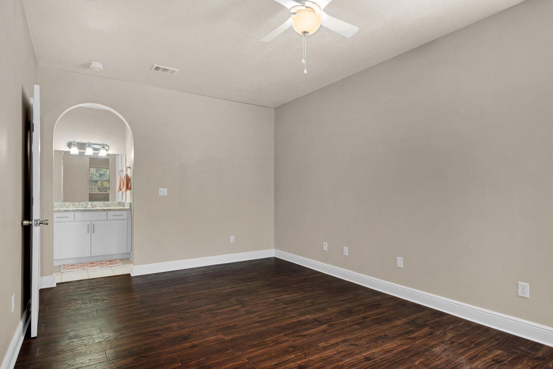 Bay Loop Rd - Residential