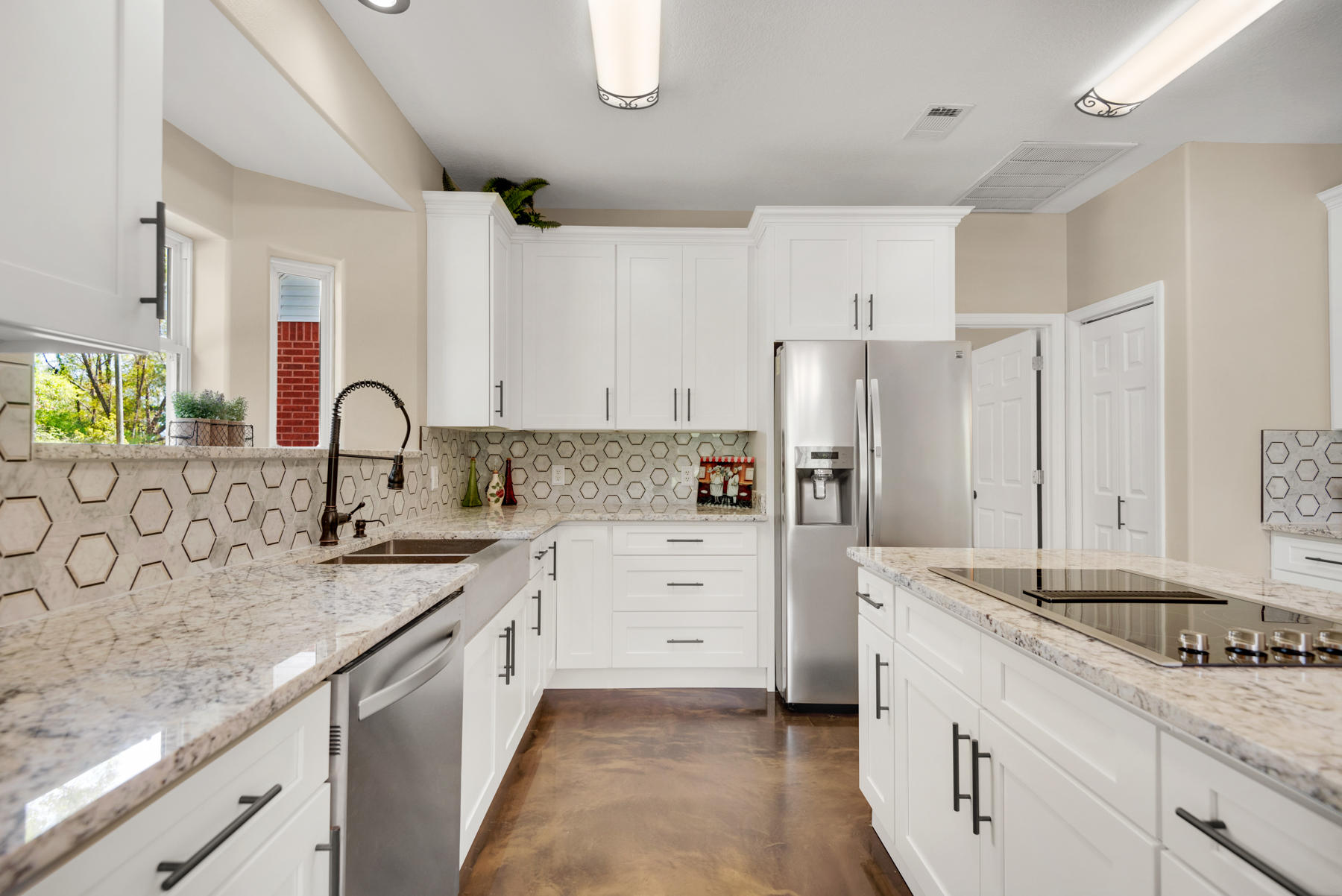 Bay Loop Rd - Residential