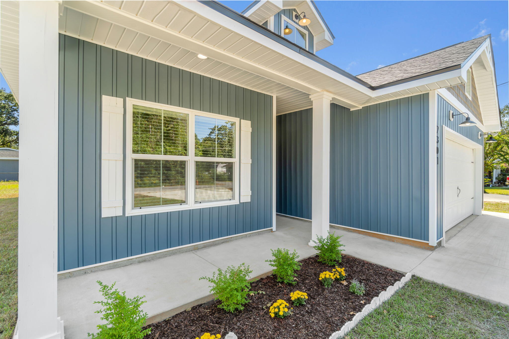 CRESCENT SHORES - Residential