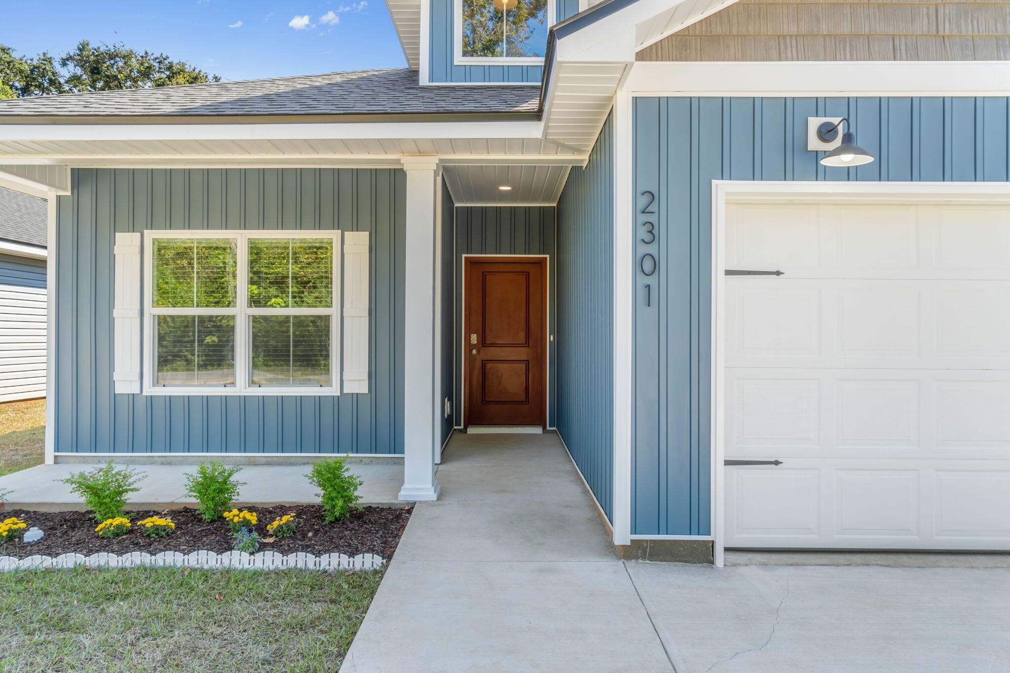 CRESCENT SHORES - Residential