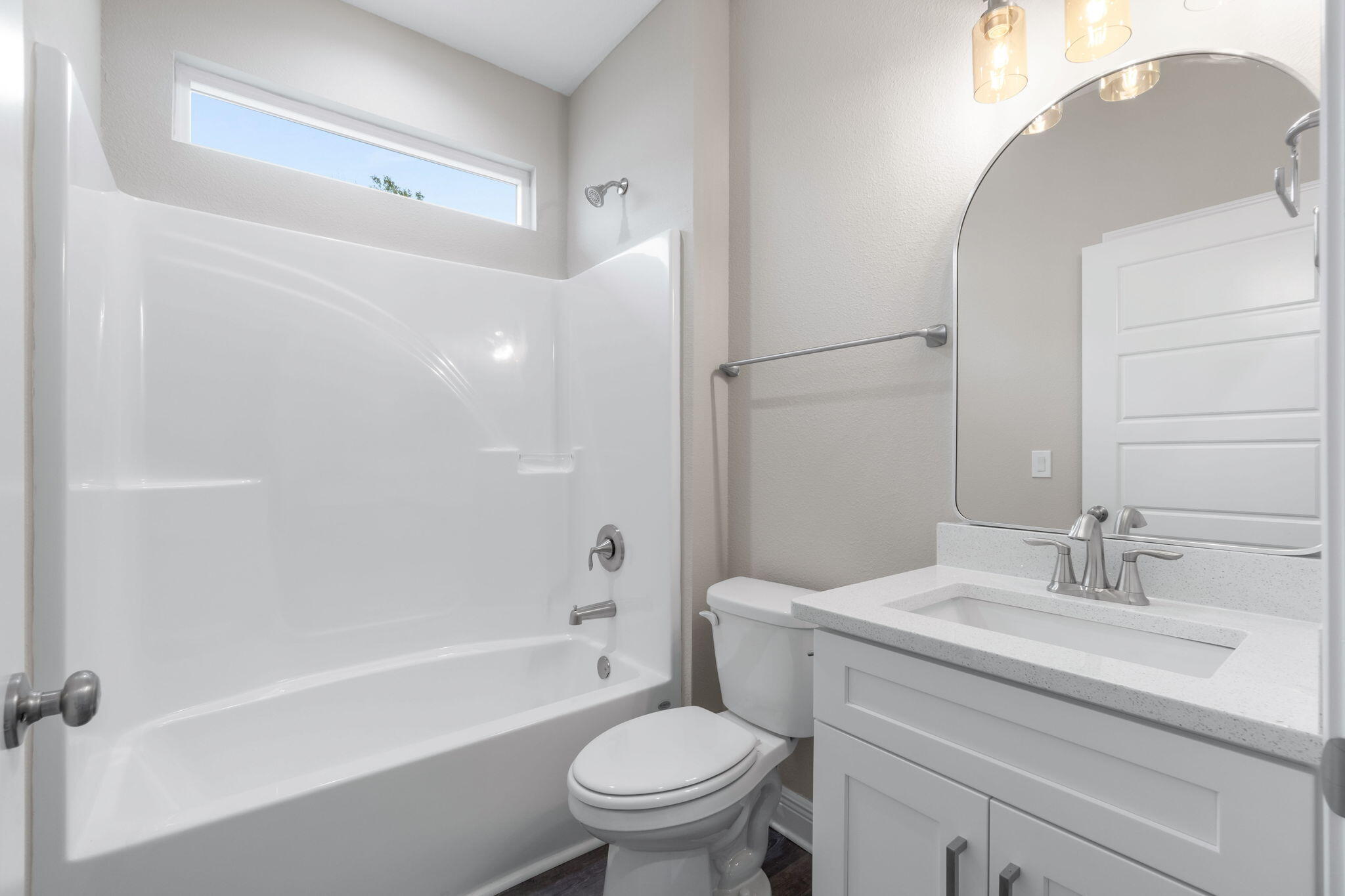 CRESCENT SHORES - Residential