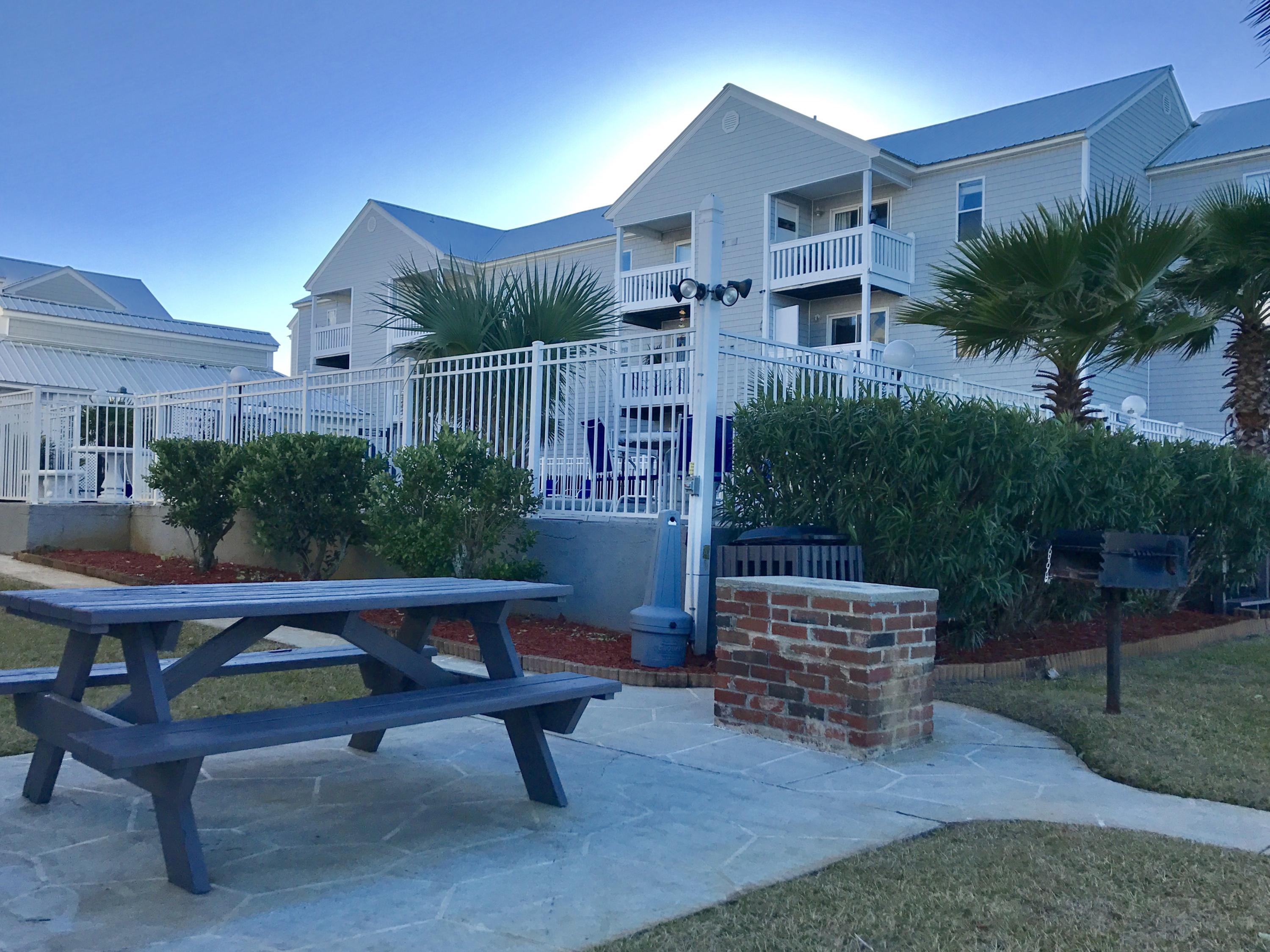 HERMITAGE CONDOMINIUM - Residential