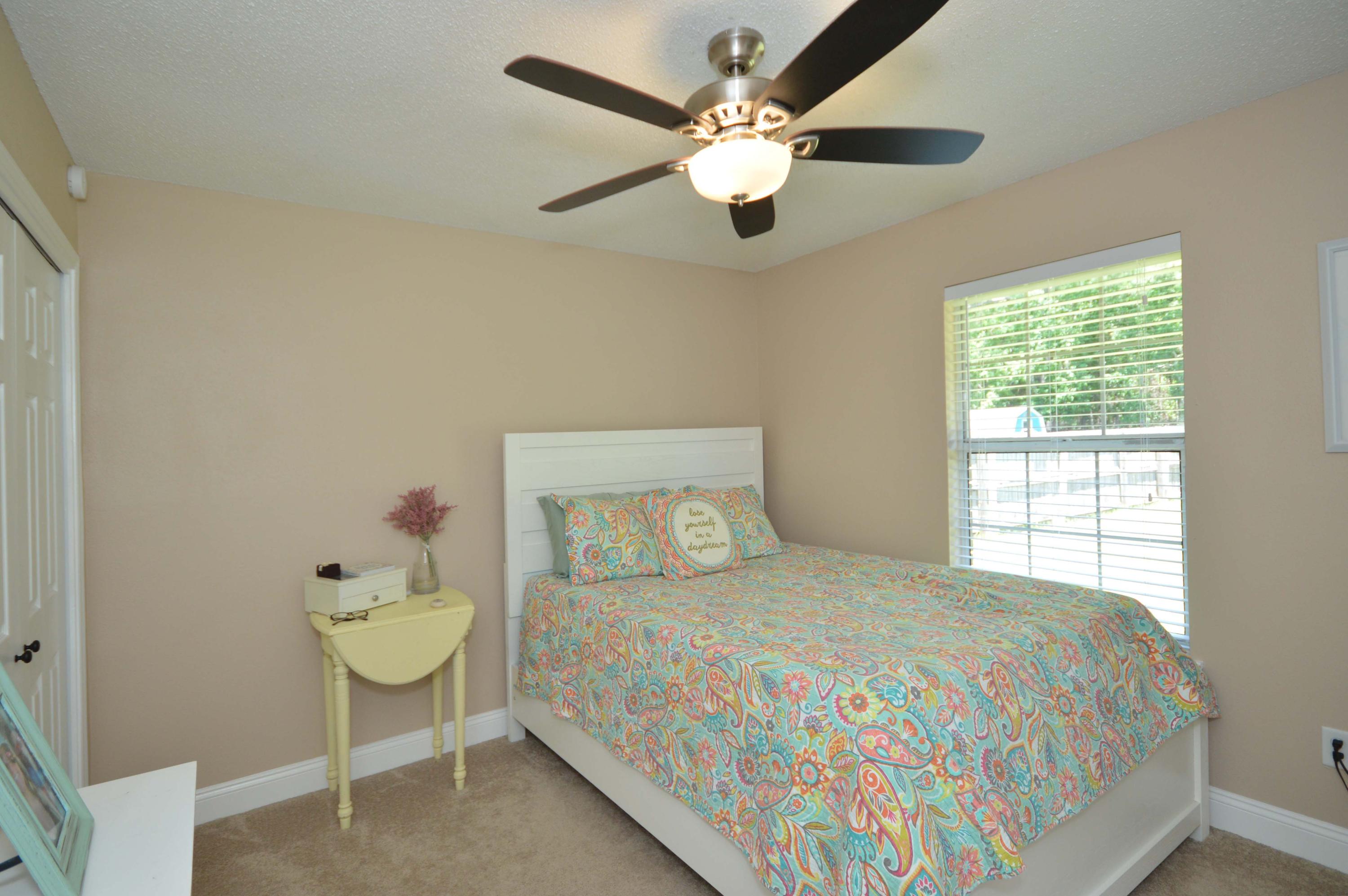 SANTA ROSA SHORES - Residential