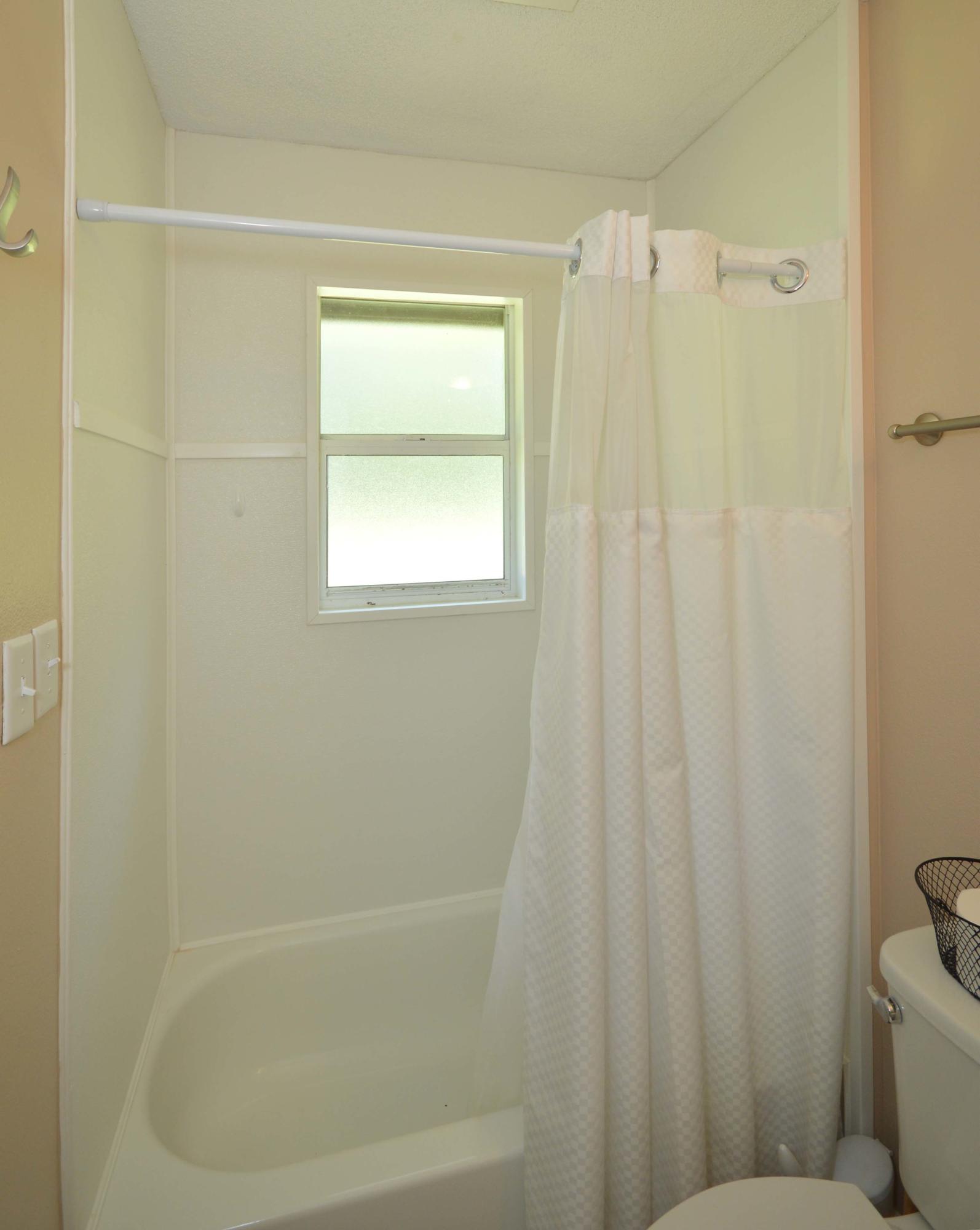 SANTA ROSA SHORES - Residential