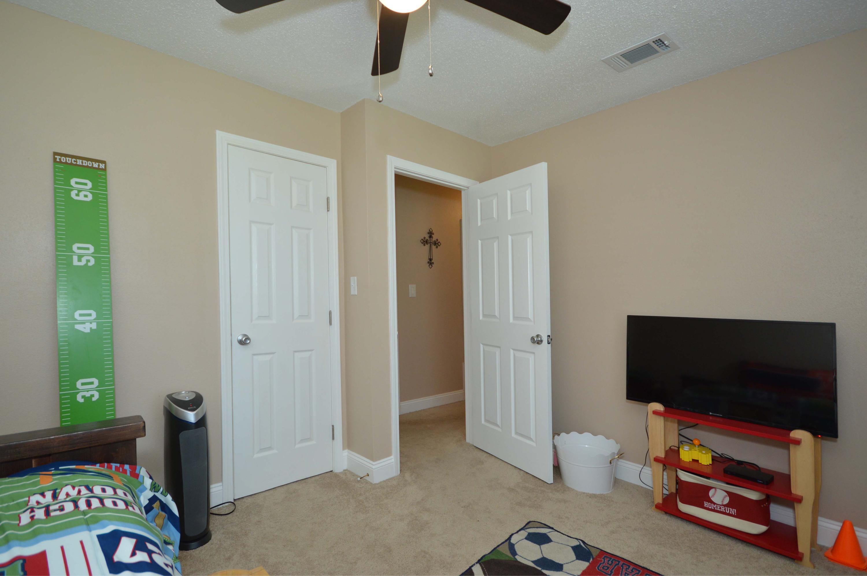 SANTA ROSA SHORES - Residential