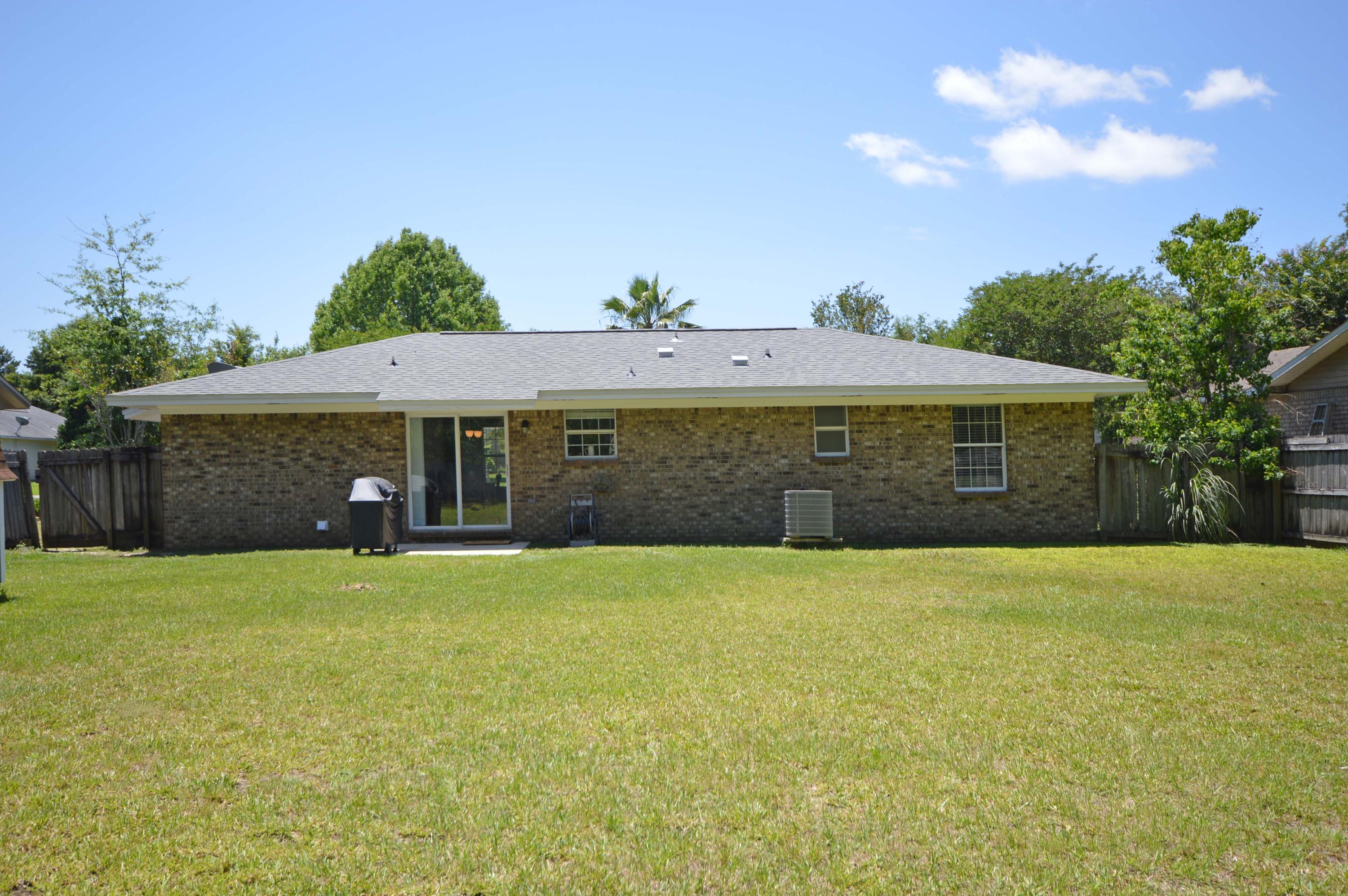 SANTA ROSA SHORES - Residential