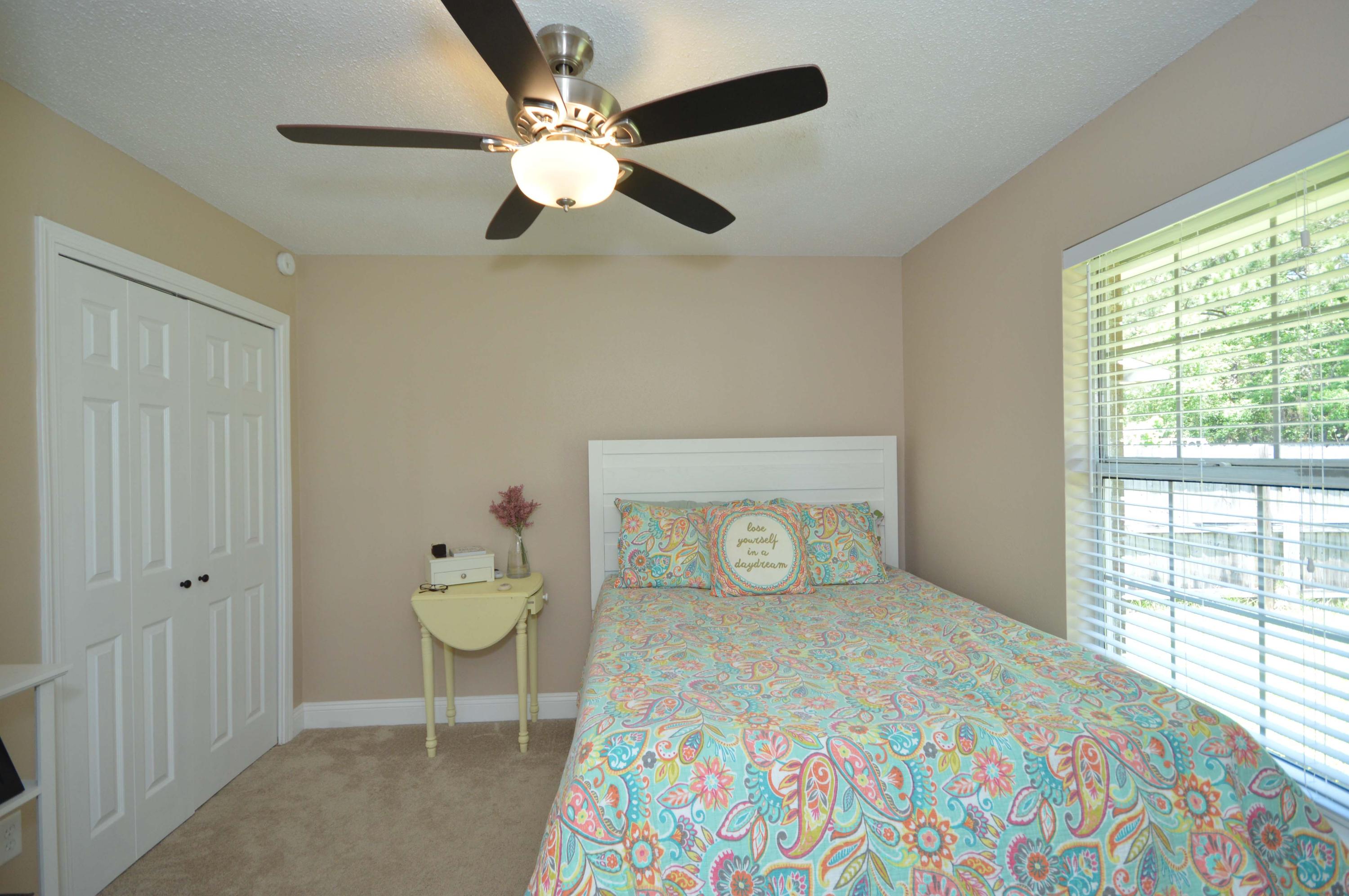 SANTA ROSA SHORES - Residential