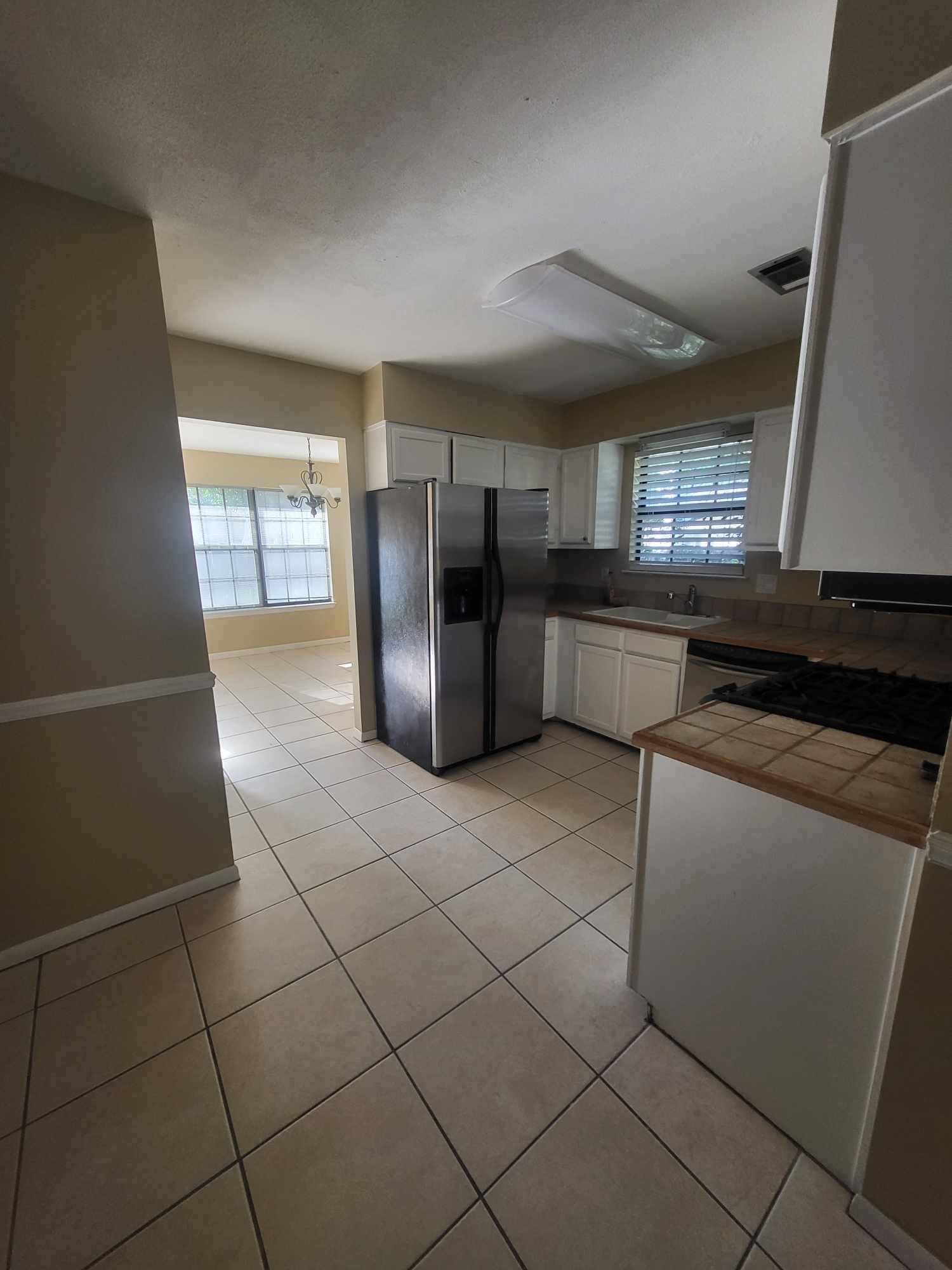 Holly/Navarre - Residential Lease