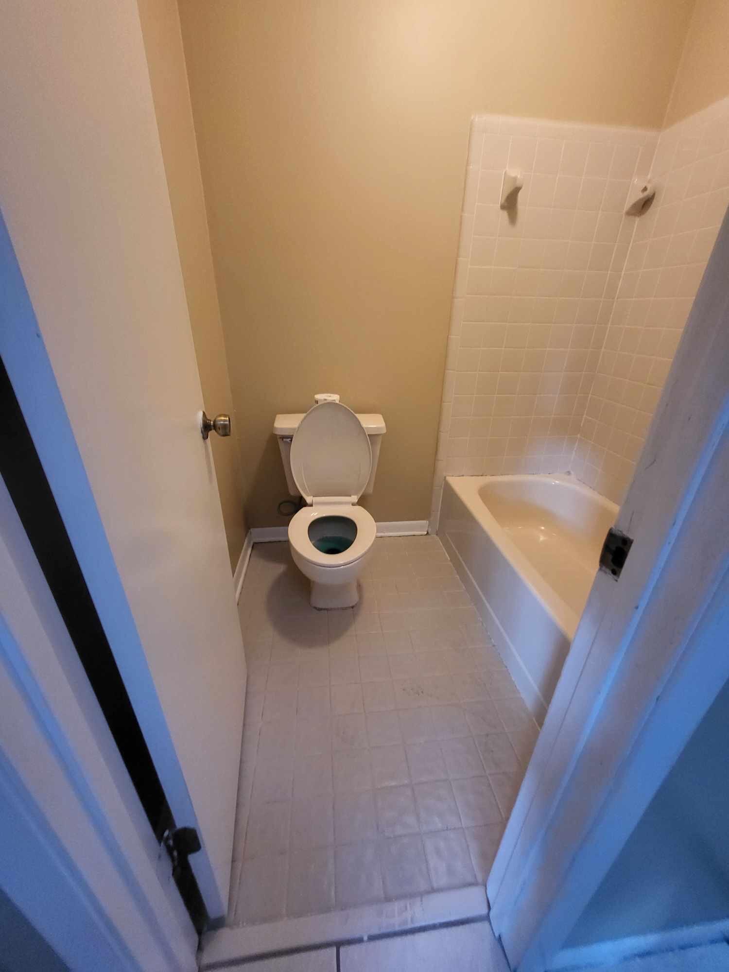 Holly/Navarre - Residential Lease