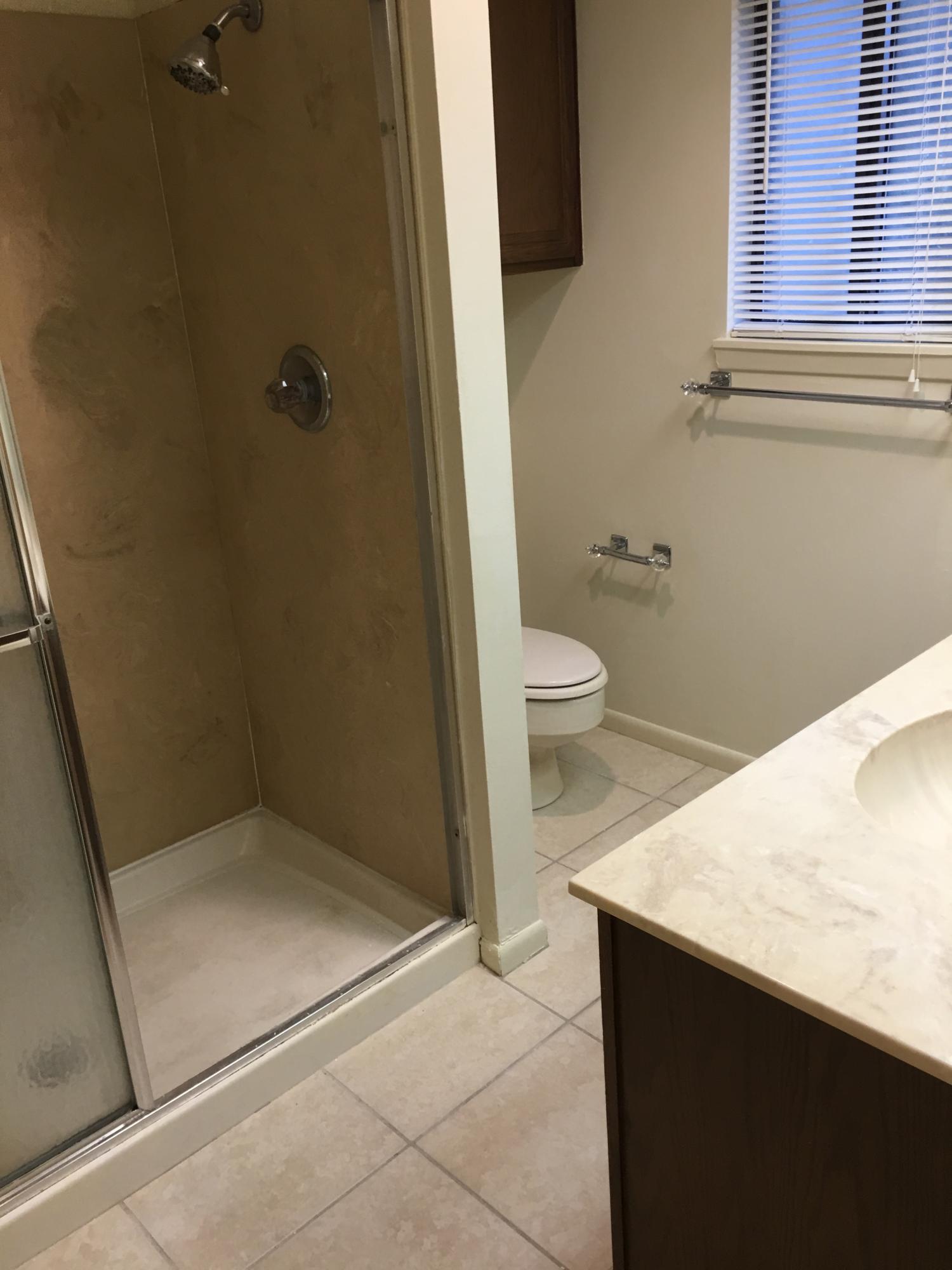 LIDO VILLAGE - Residential Lease