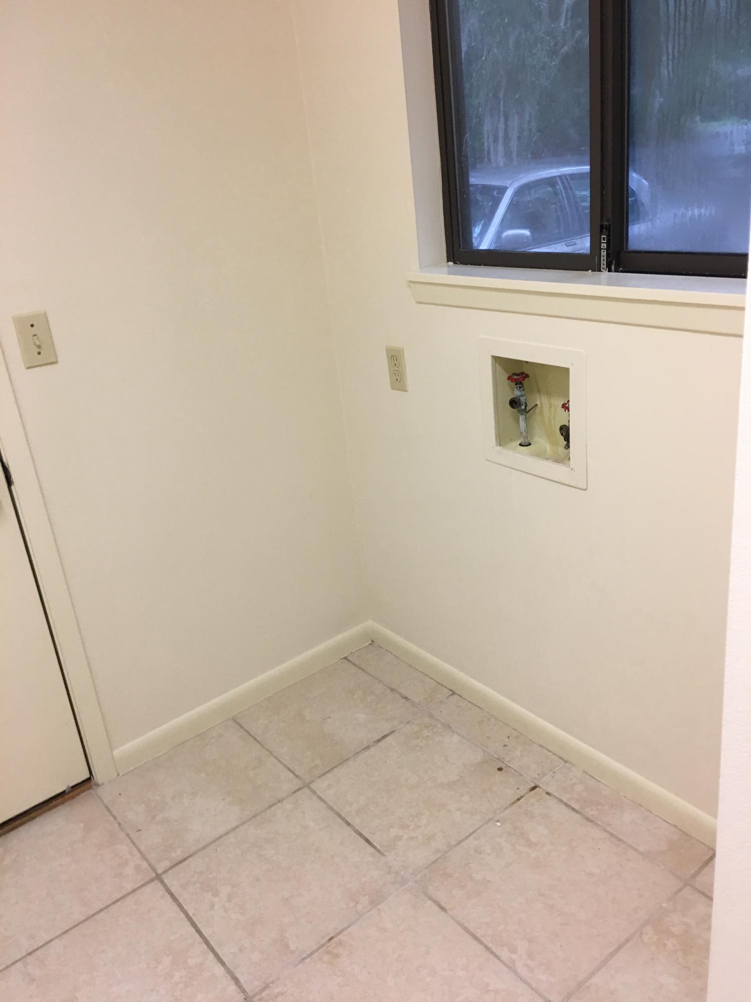 LIDO VILLAGE - Residential Lease