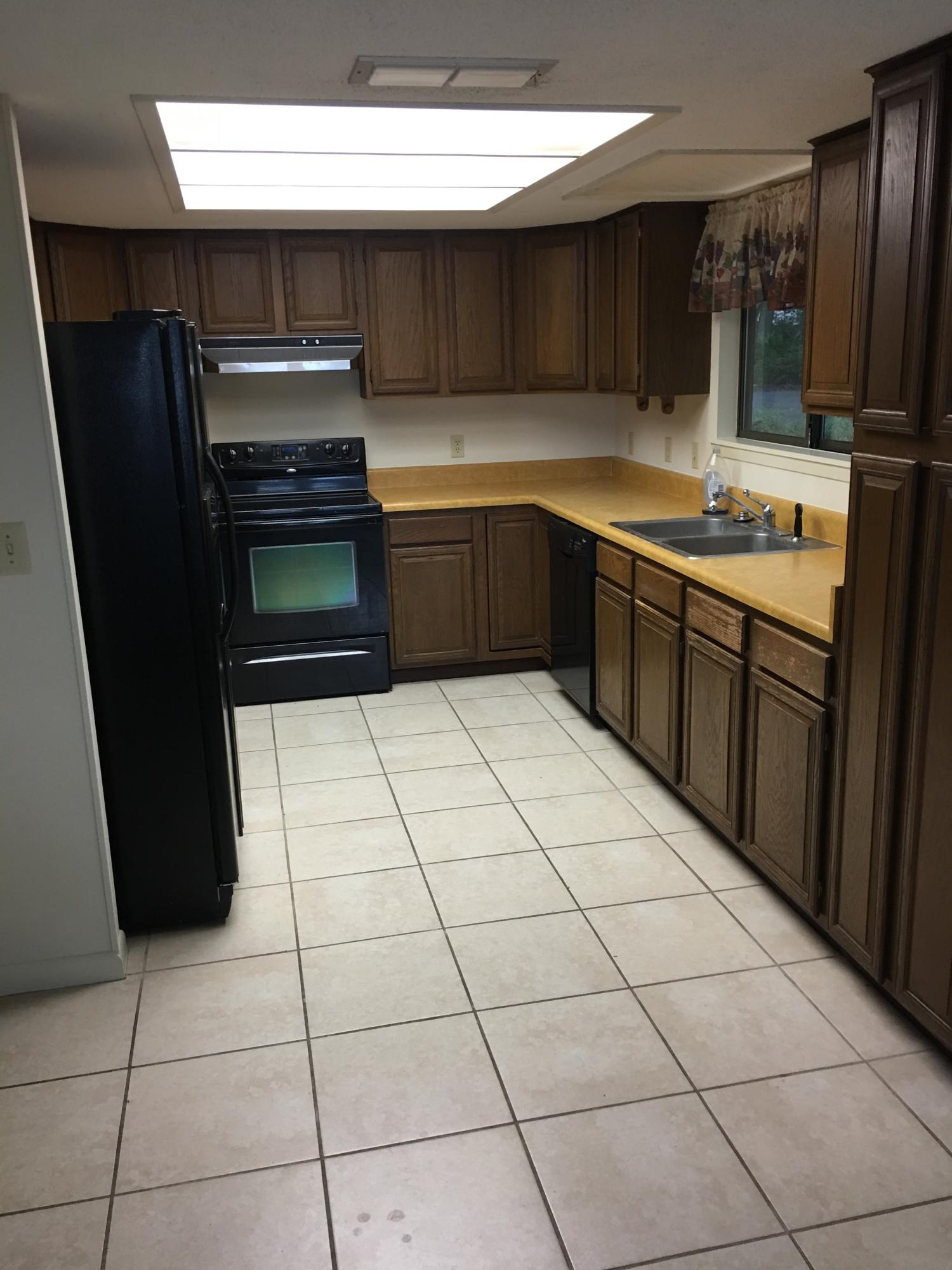 LIDO VILLAGE - Residential Lease