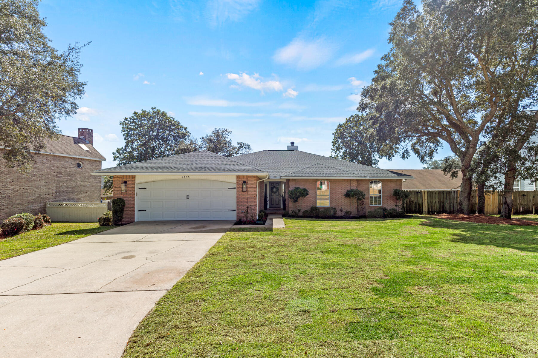 LAKE POINTE - Residential