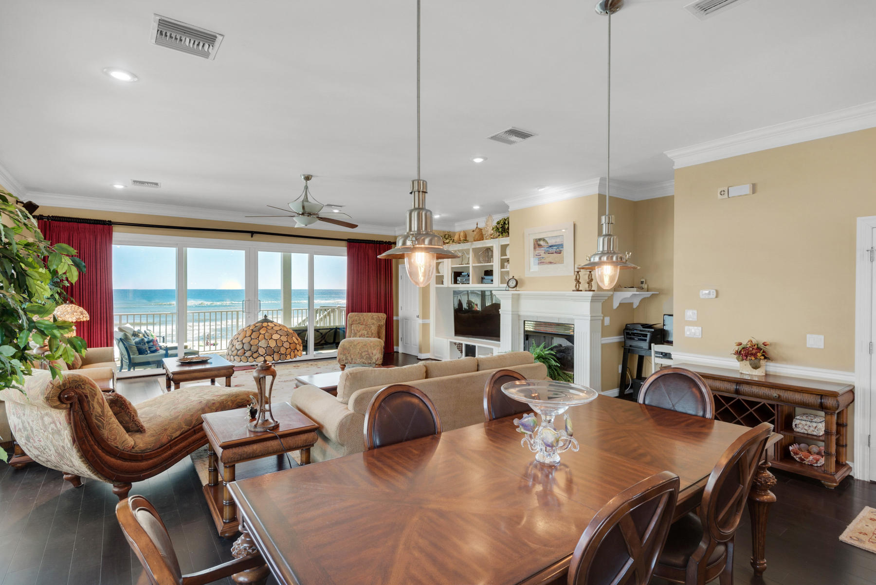 LAGUNA BEACH ESTATES - Residential