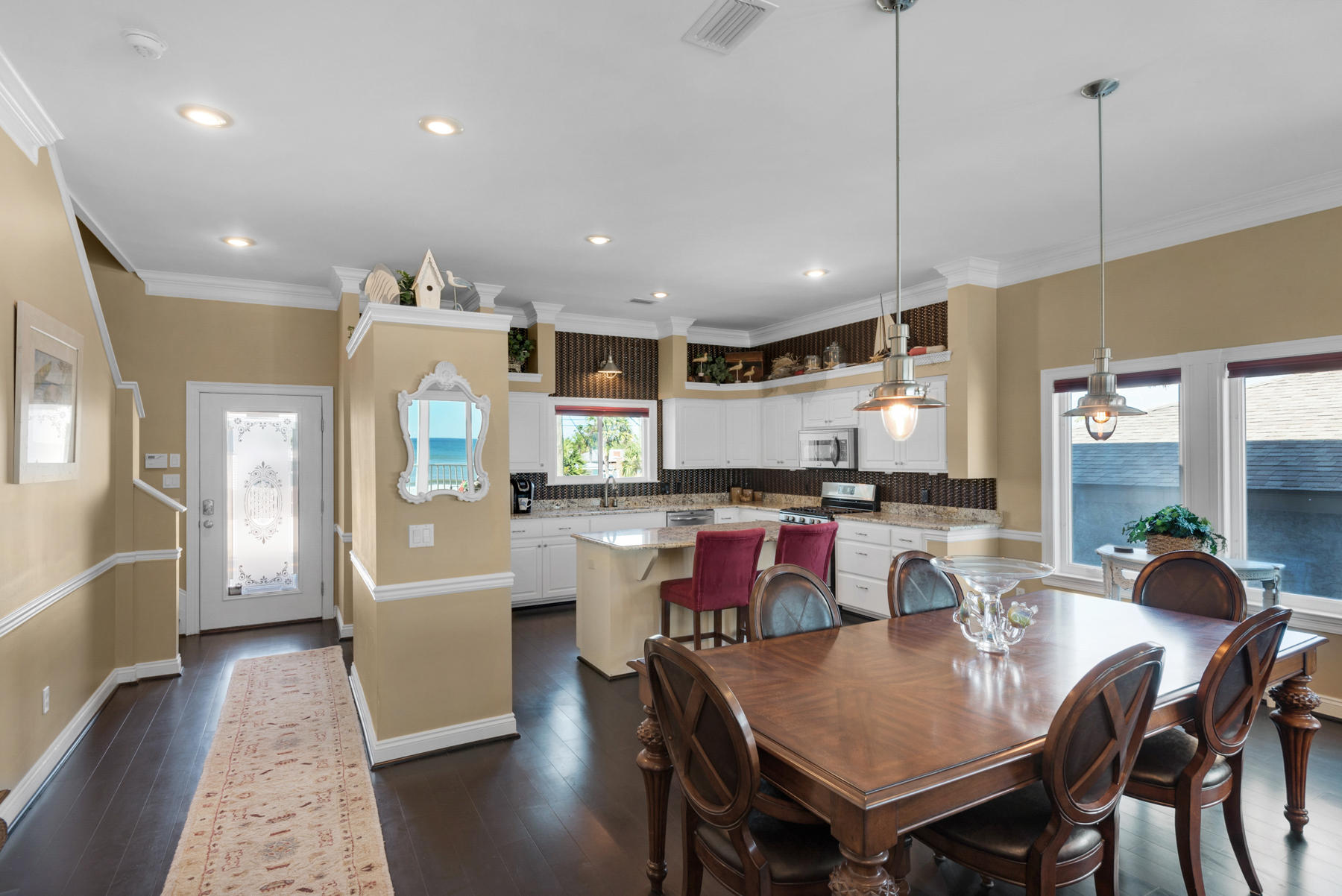 LAGUNA BEACH ESTATES - Residential