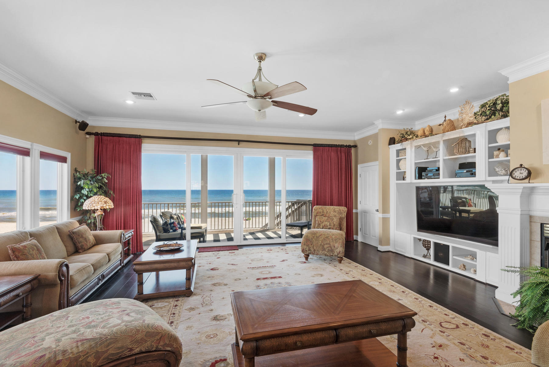 LAGUNA BEACH ESTATES - Residential