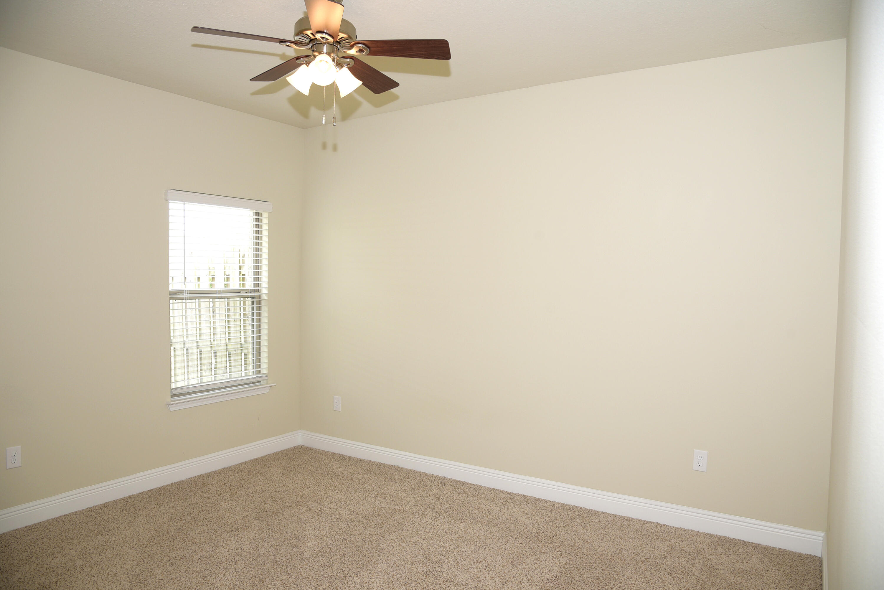 HAMMOCK BAY - Residential Lease