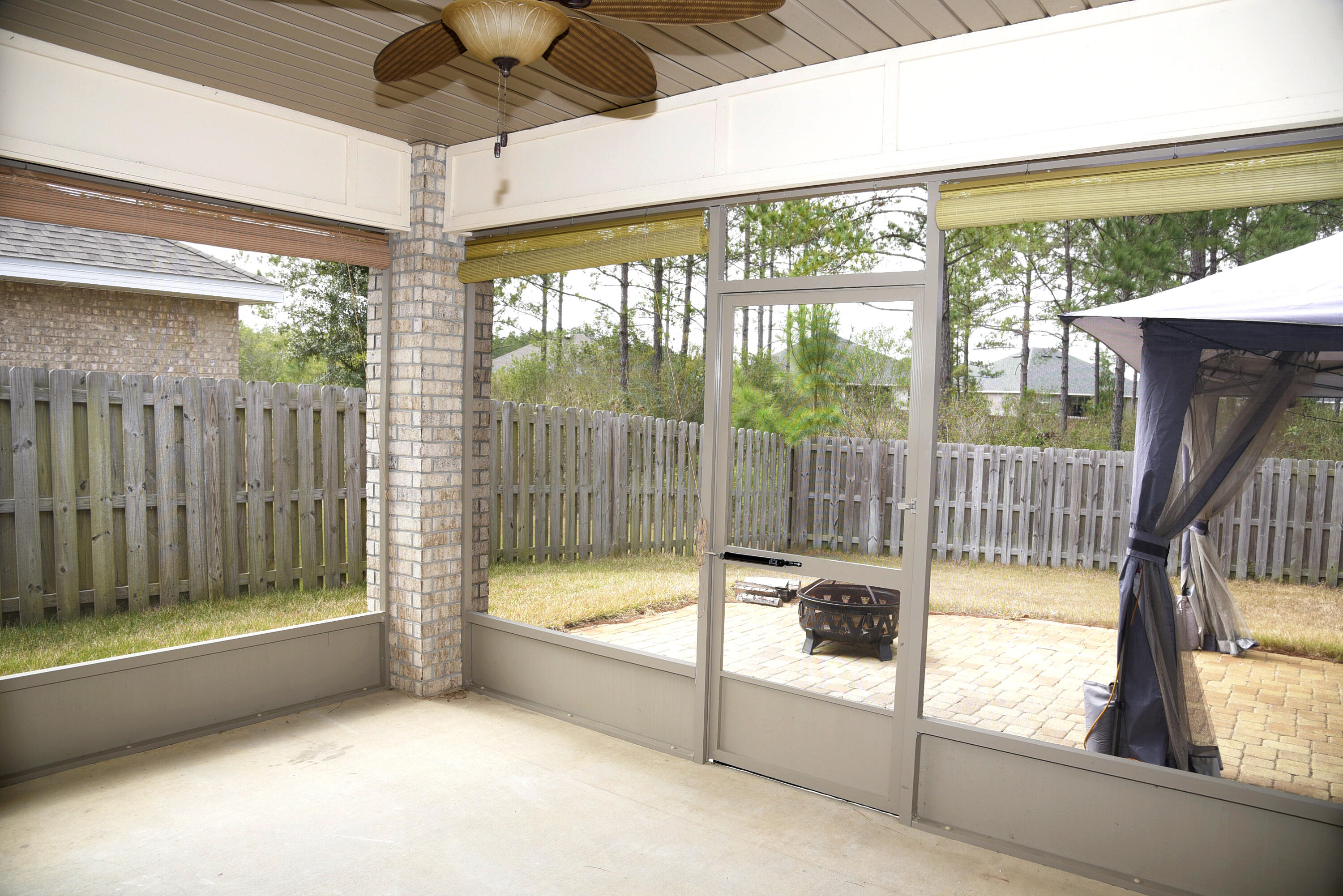 HAMMOCK BAY - Residential Lease