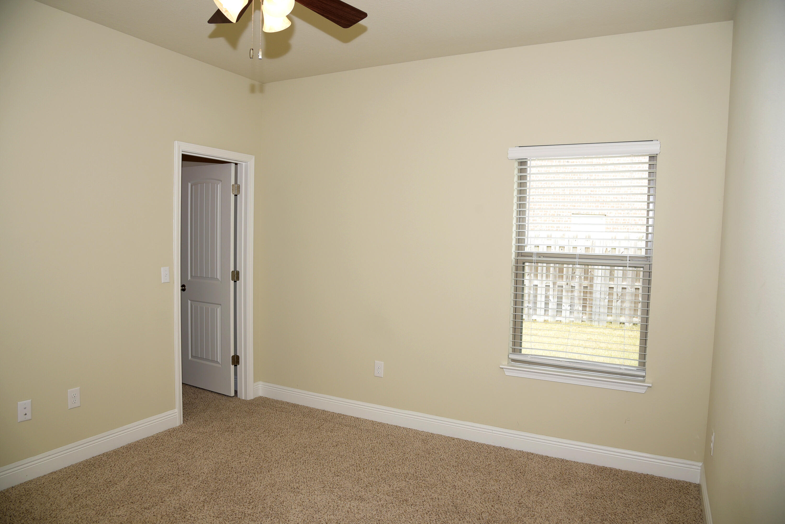 HAMMOCK BAY - Residential Lease