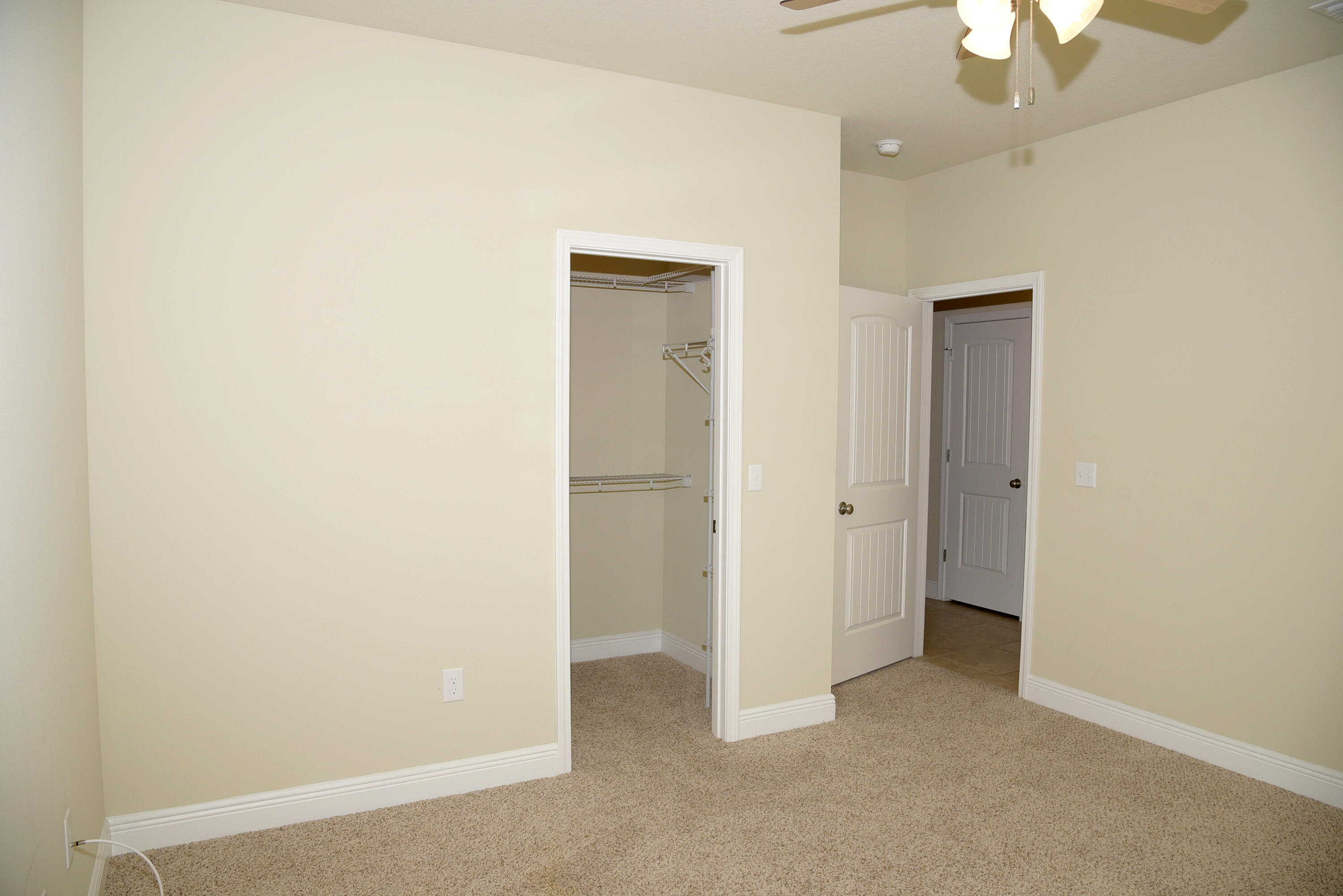 HAMMOCK BAY - Residential Lease