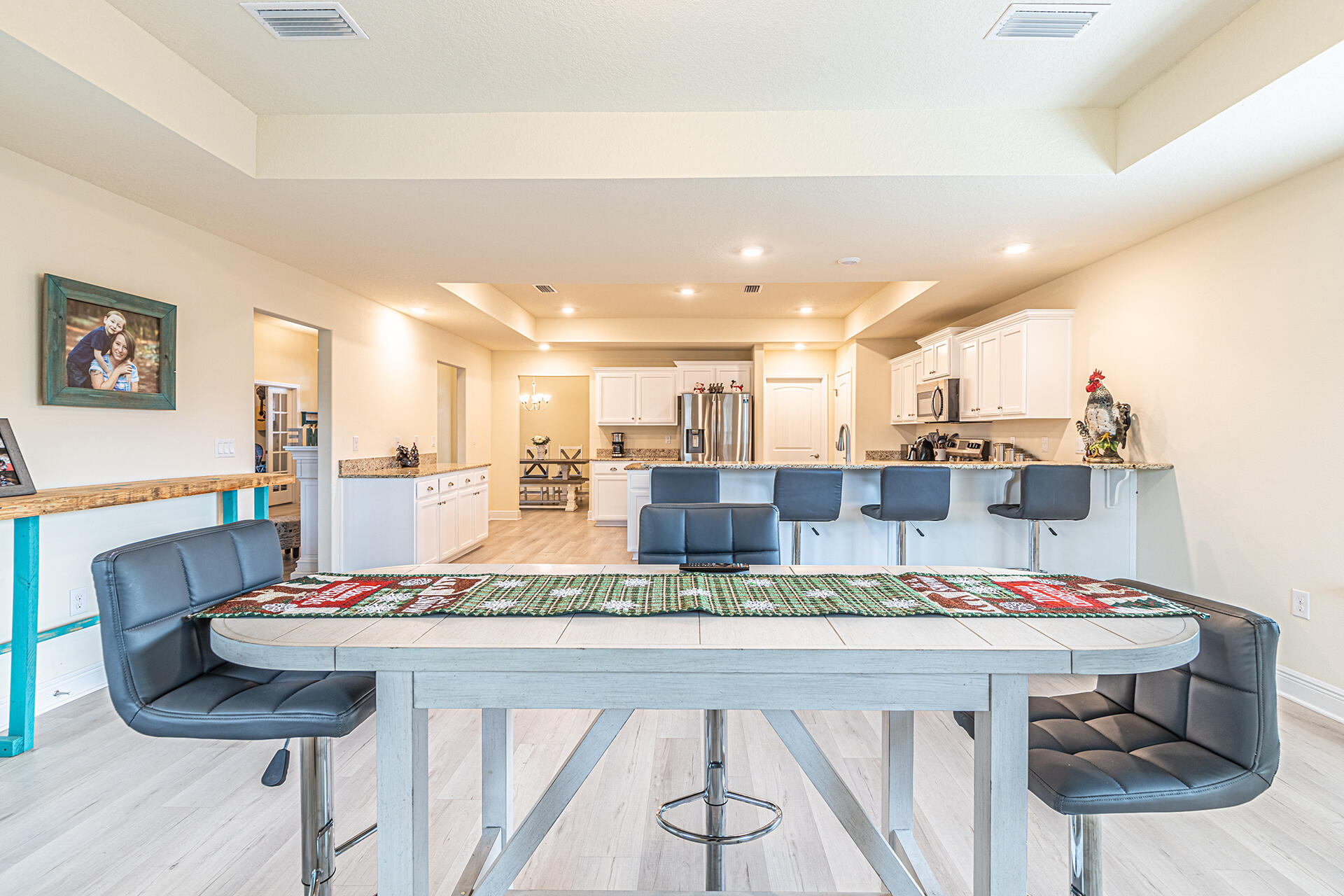 HIDDEN VALLEY - Residential