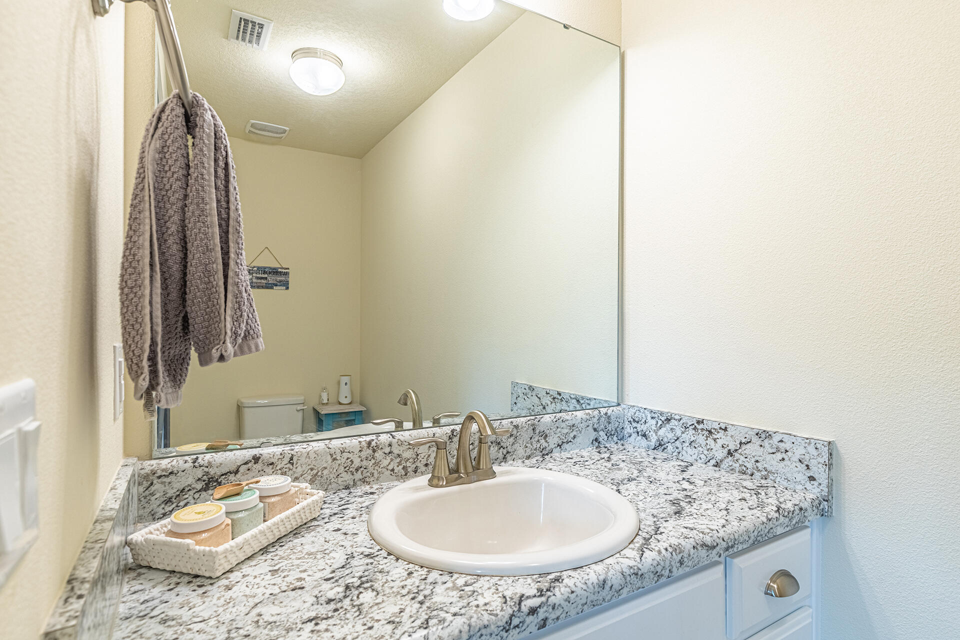 HIDDEN VALLEY - Residential