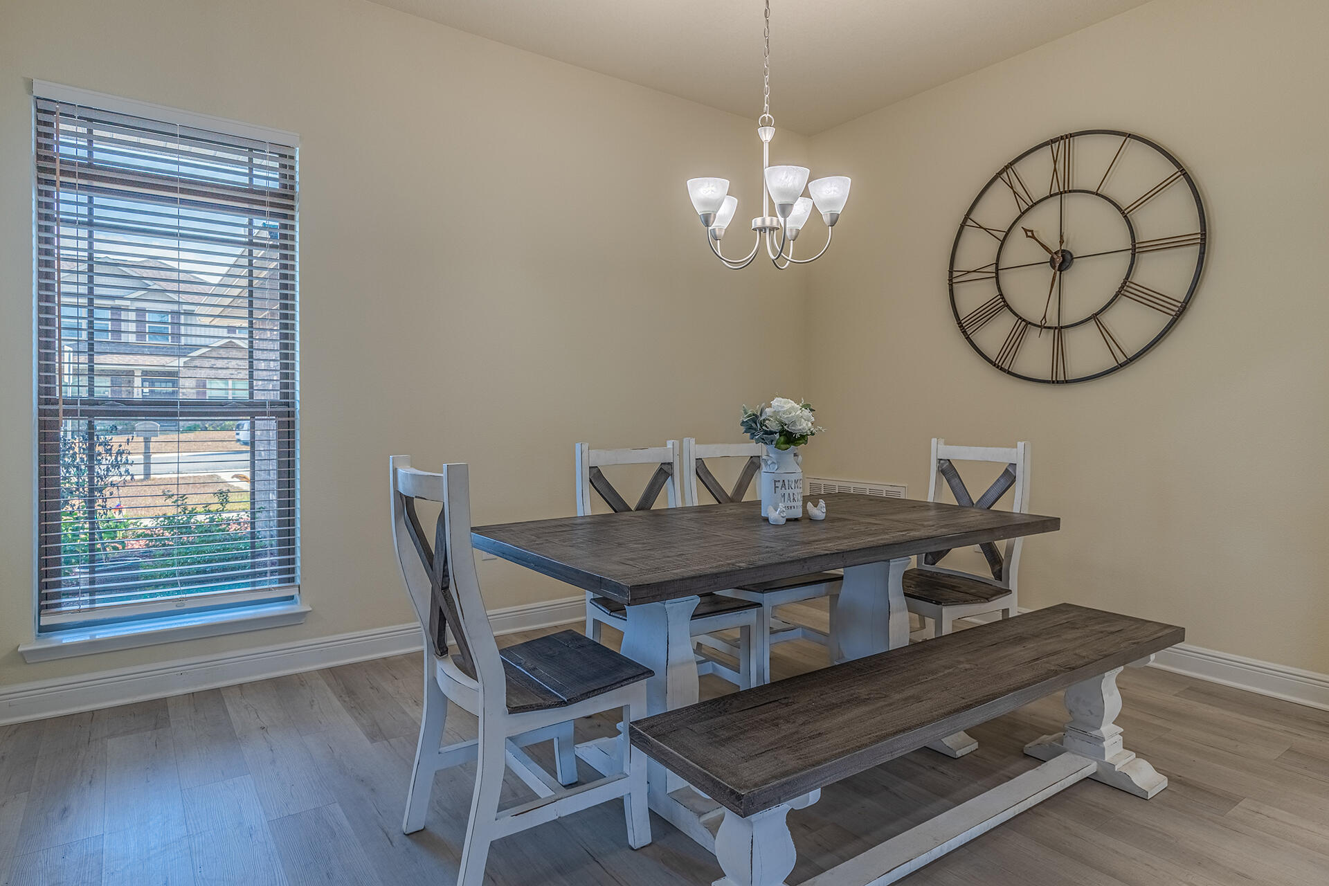 HIDDEN VALLEY - Residential