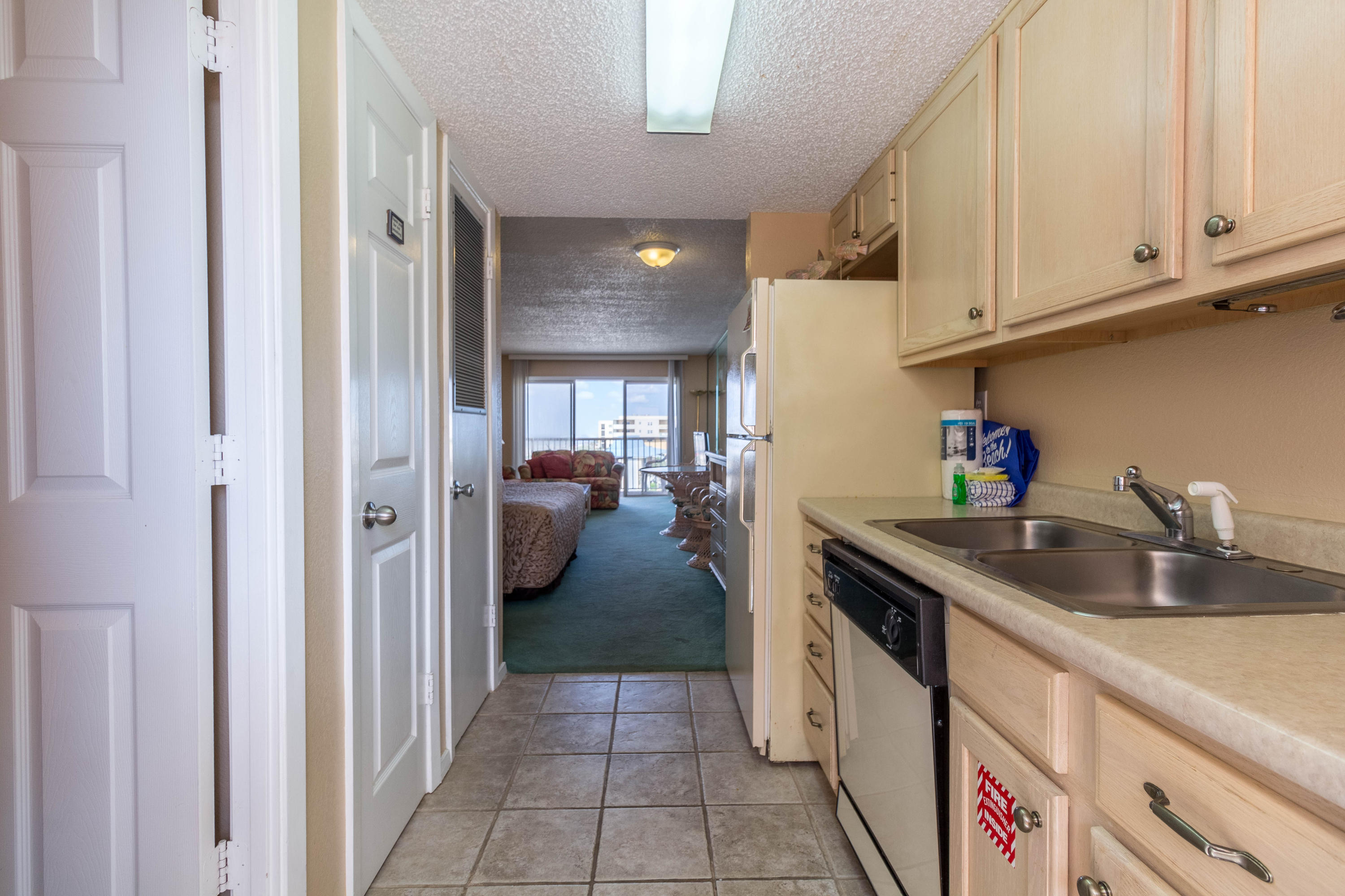 ISLANDER BEACH RESORT CONDO - Residential