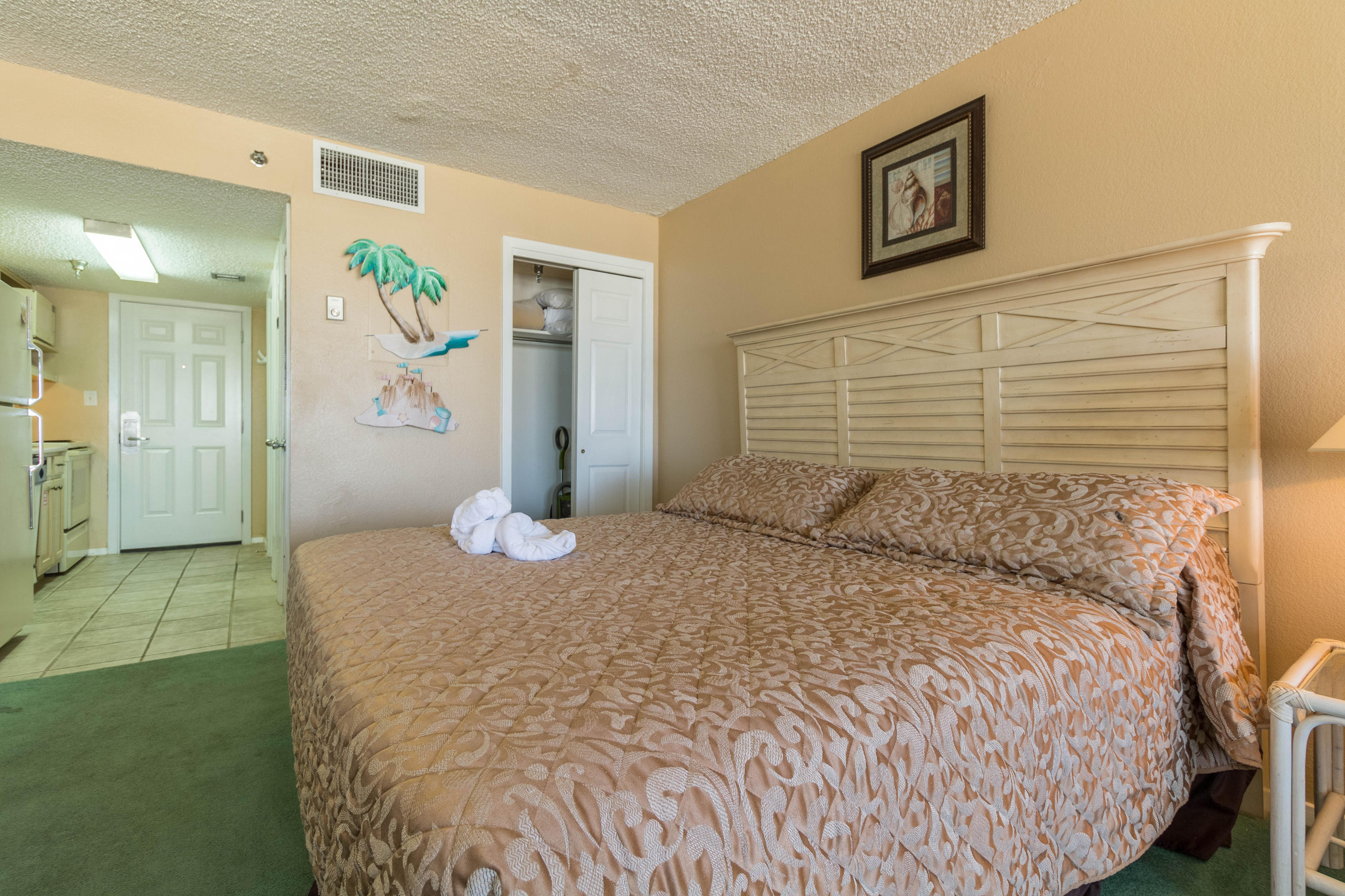 ISLANDER BEACH RESORT CONDO - Residential