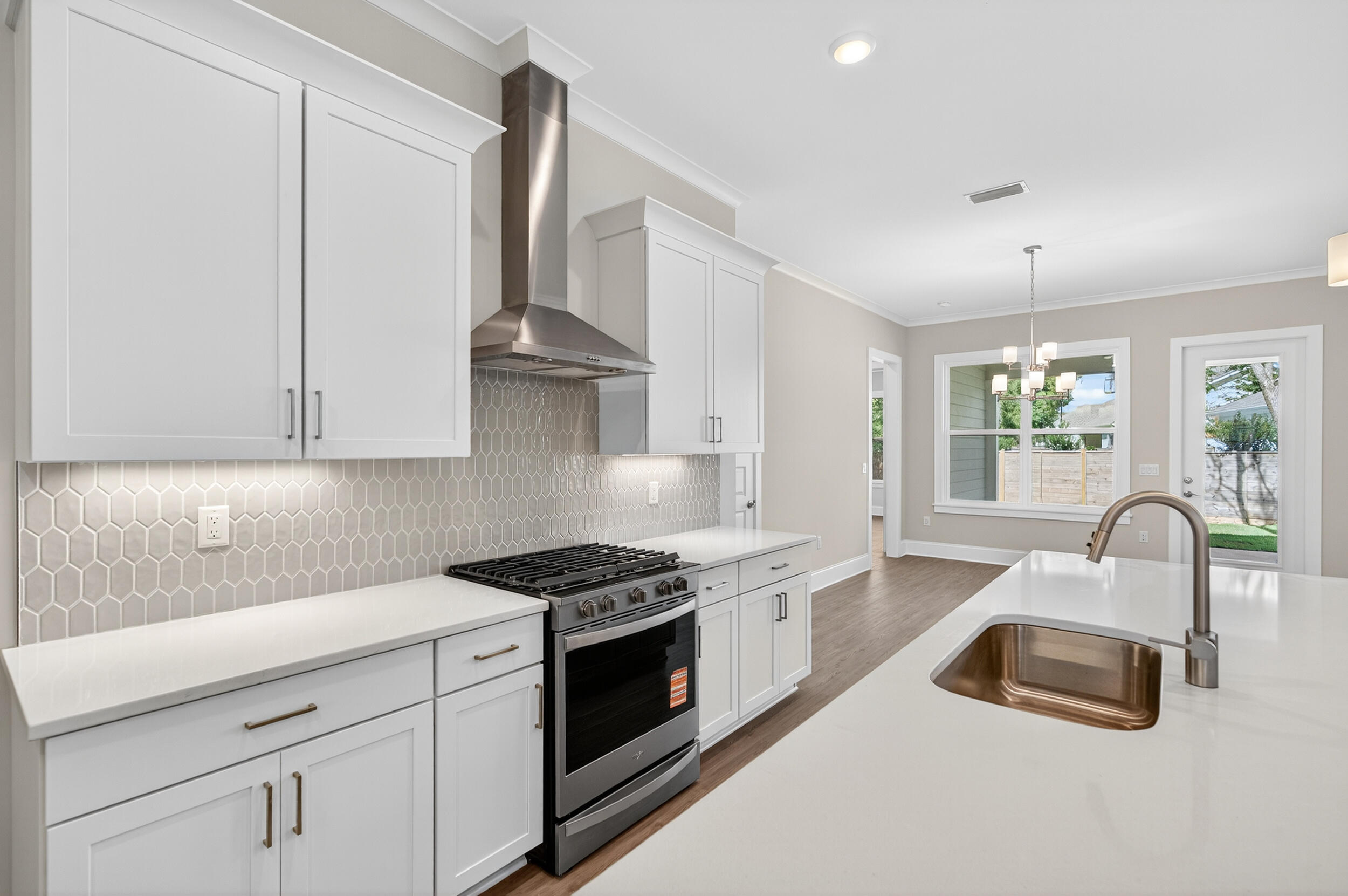 MAGNOLIA BAY ESTATES - Residential