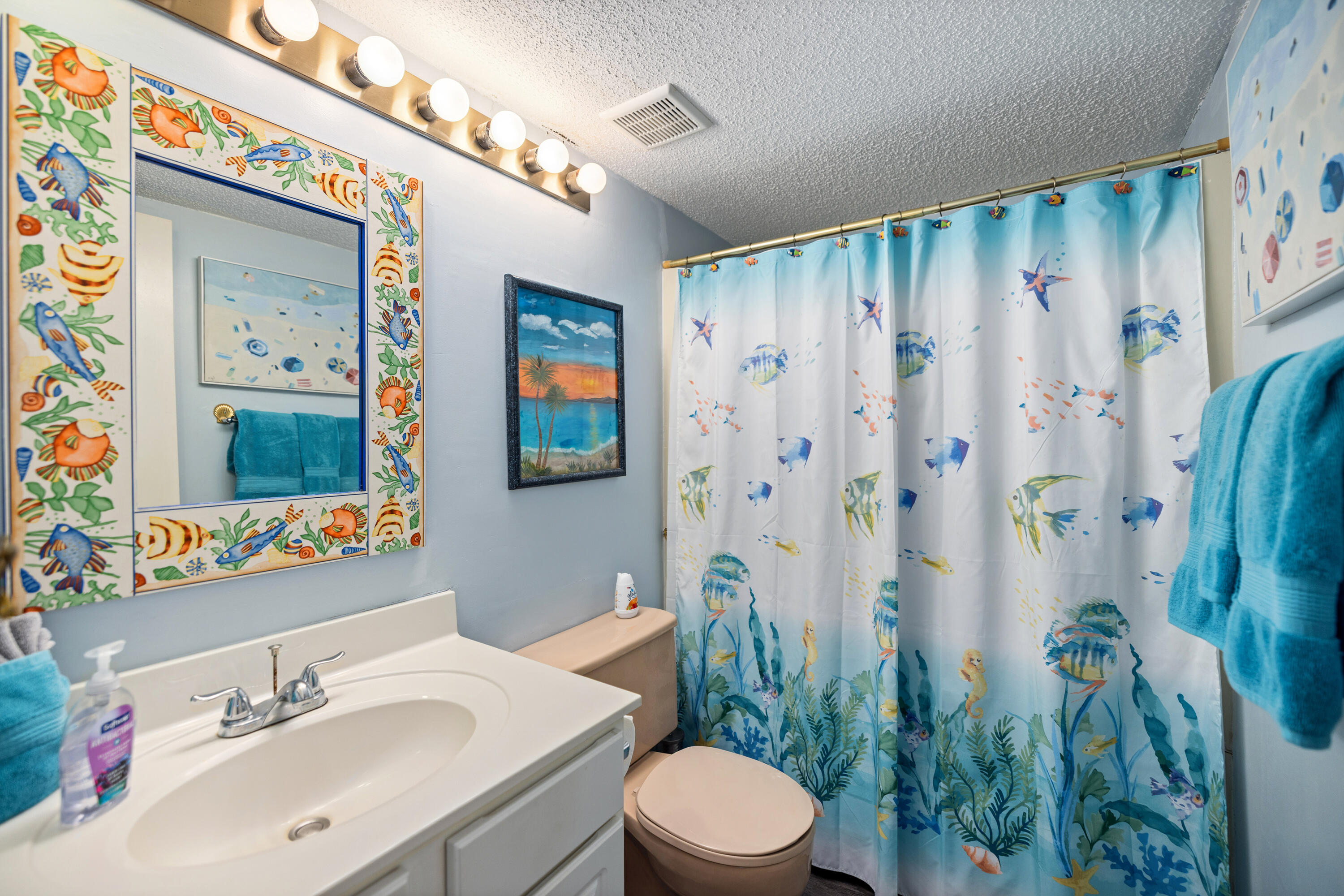 EL MATADOR CONDO - Residential