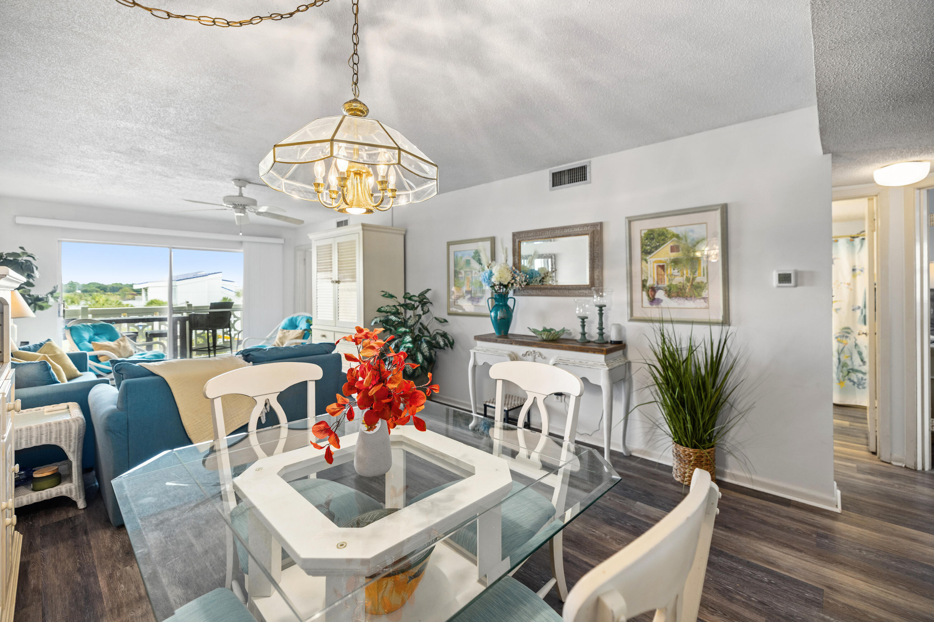 EL MATADOR CONDO - Residential