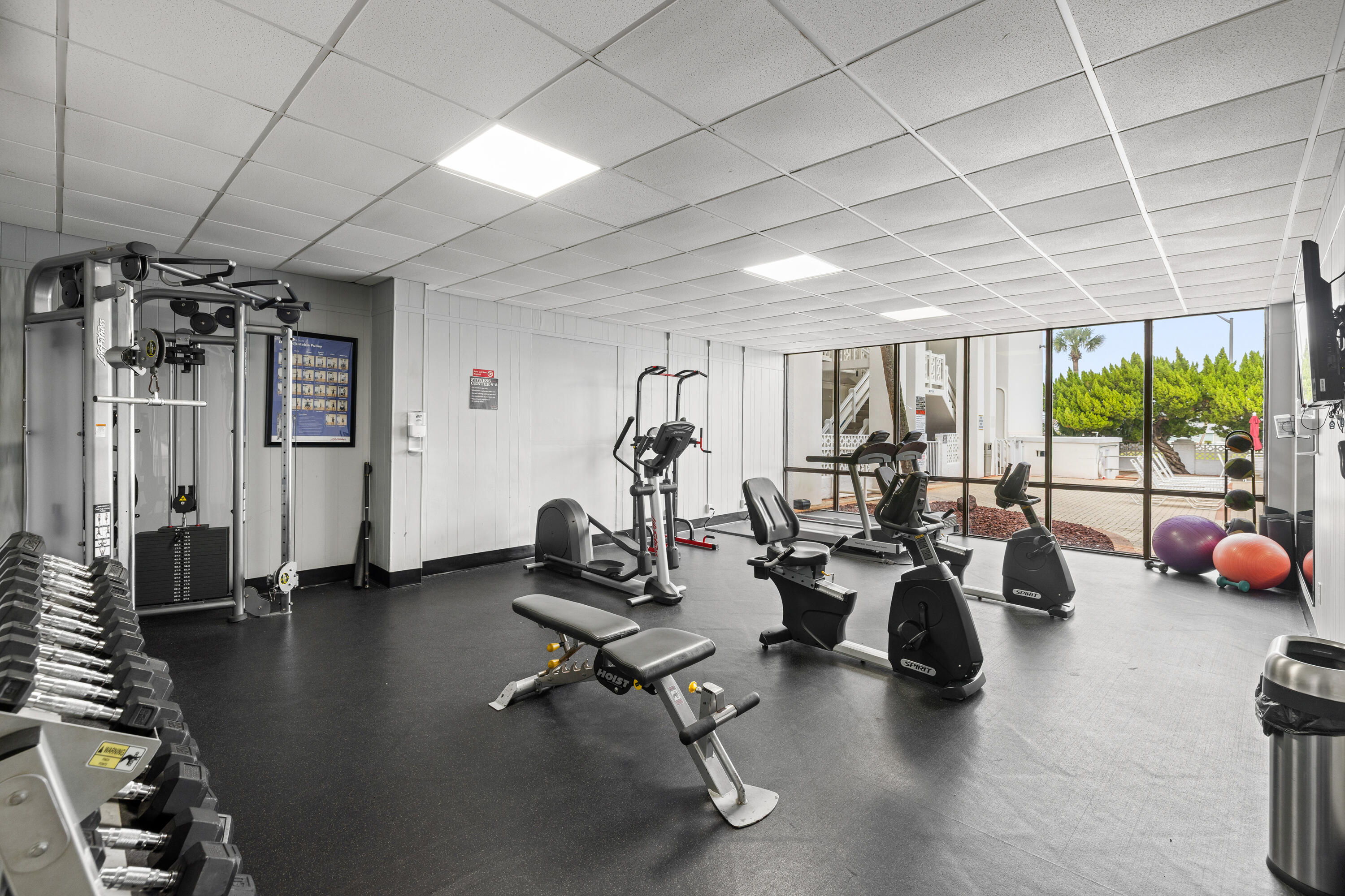 EL MATADOR CONDO - Residential