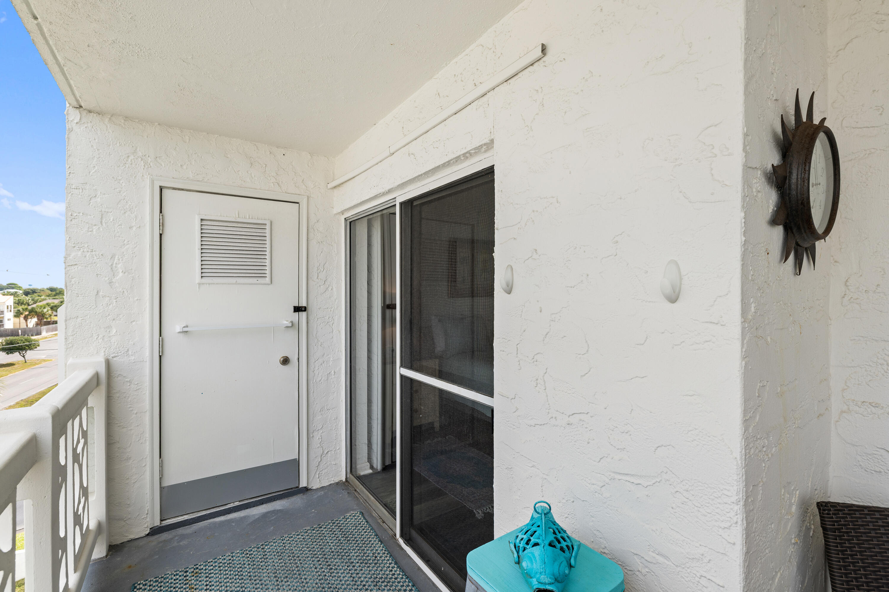 EL MATADOR CONDO - Residential