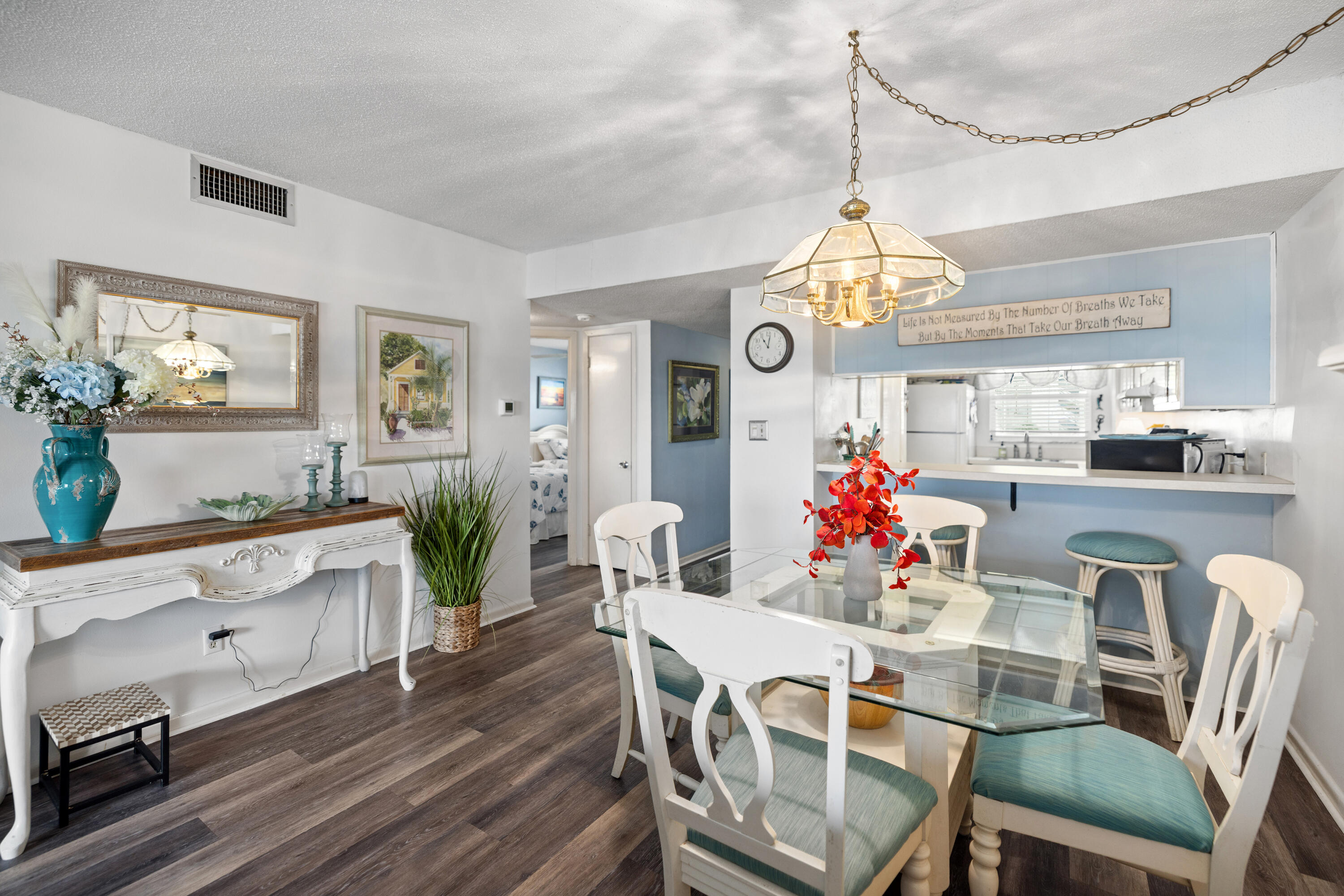 EL MATADOR CONDO - Residential