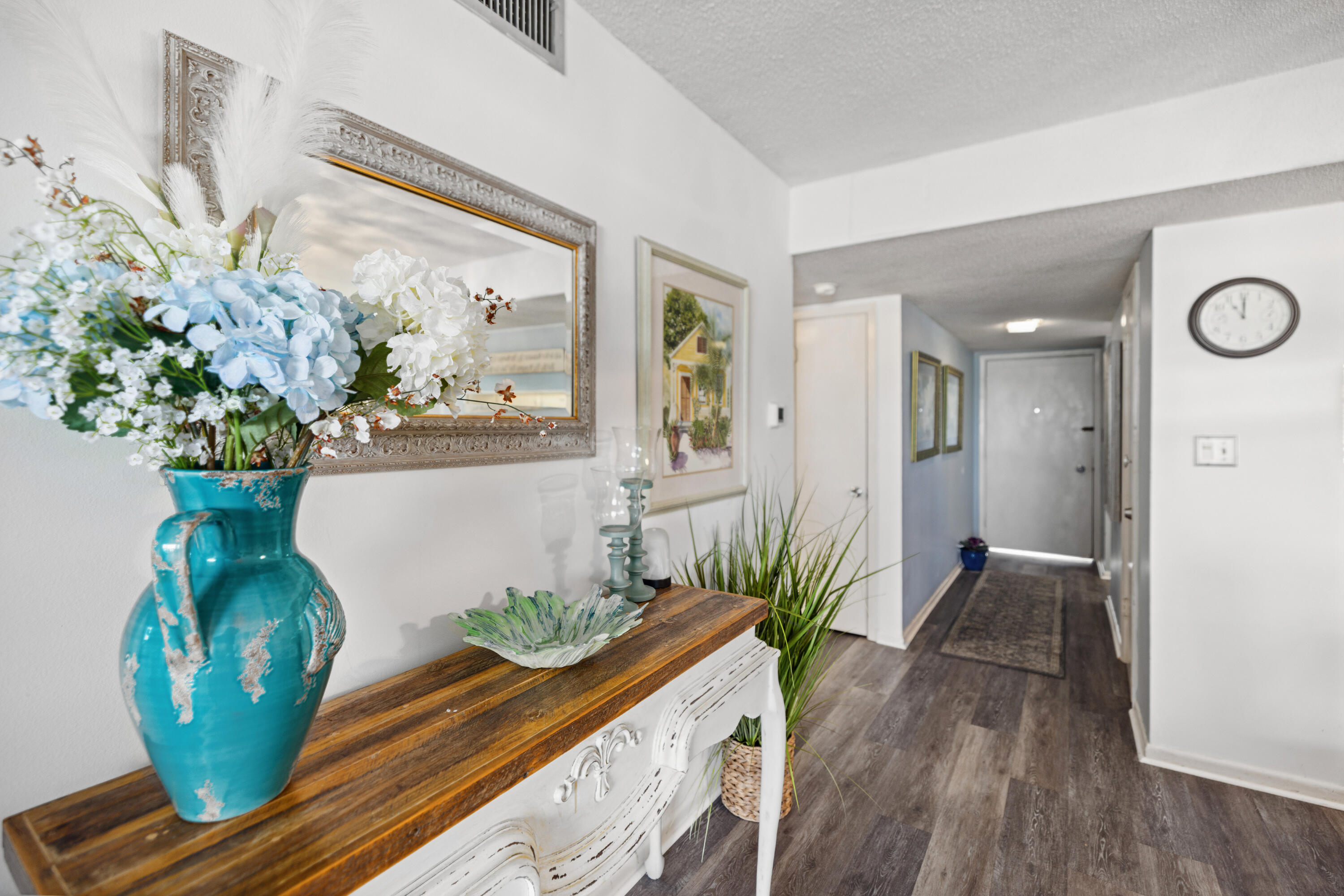 EL MATADOR CONDO - Residential