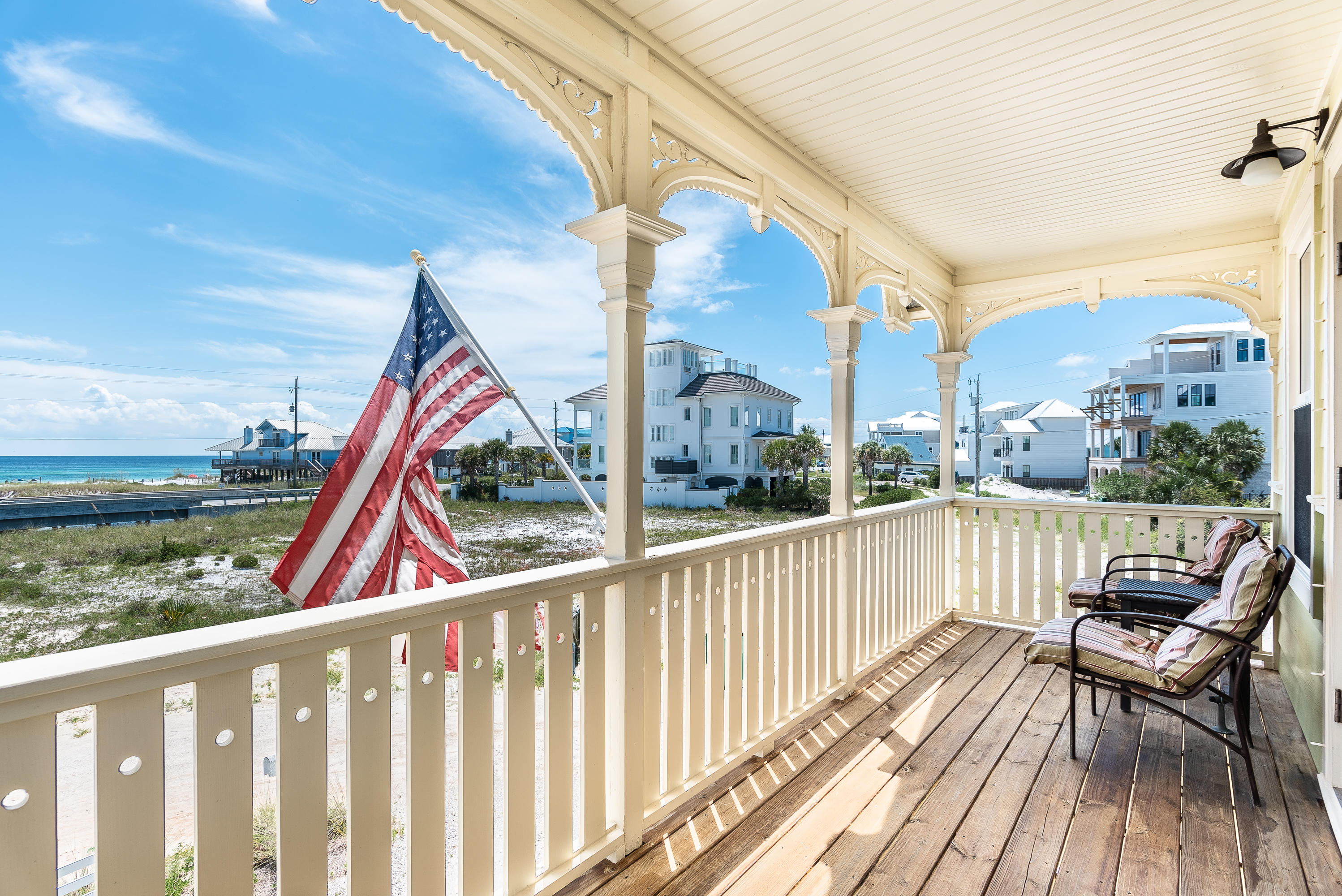 OYSTER LAKE - Residential