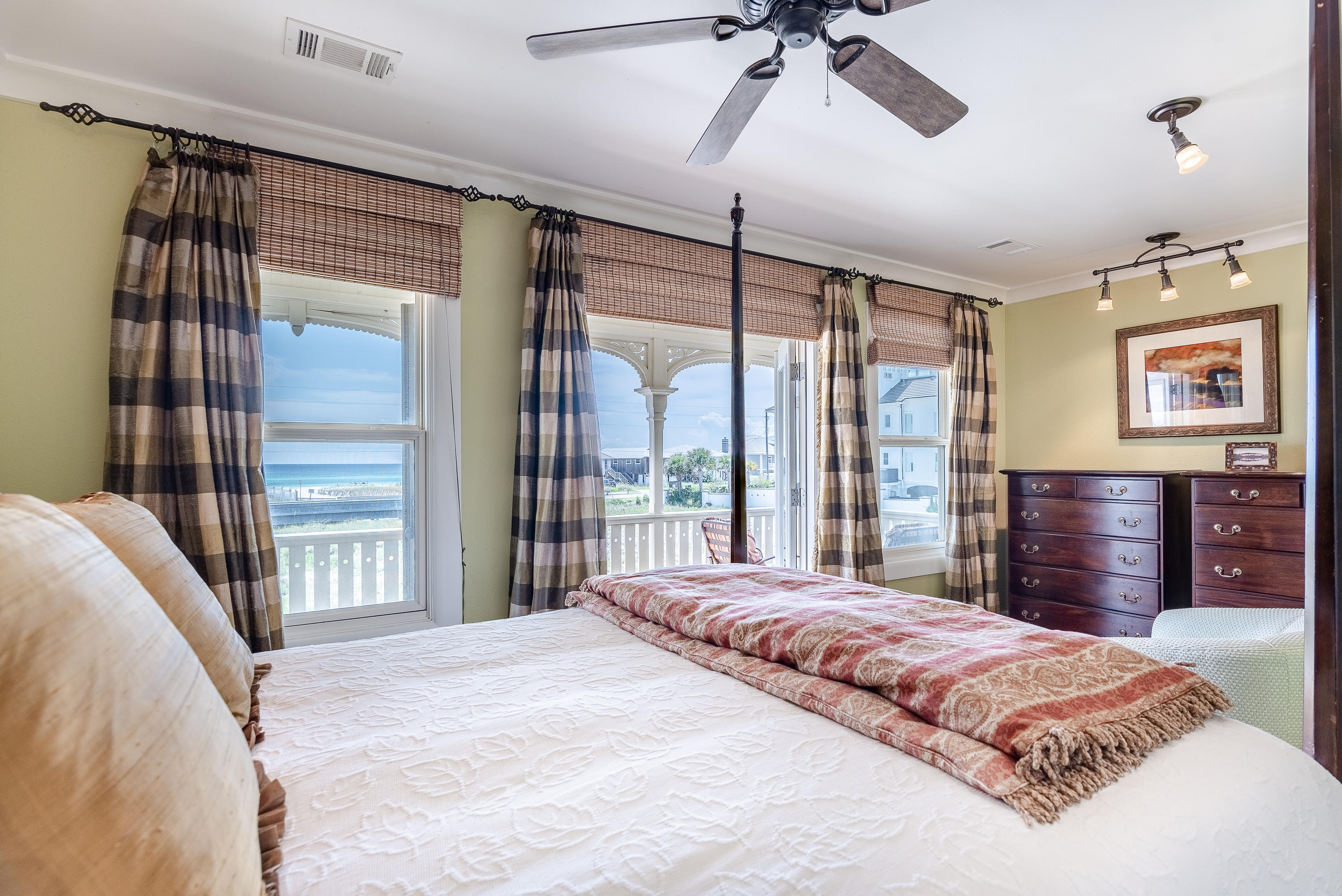 OYSTER LAKE - Residential