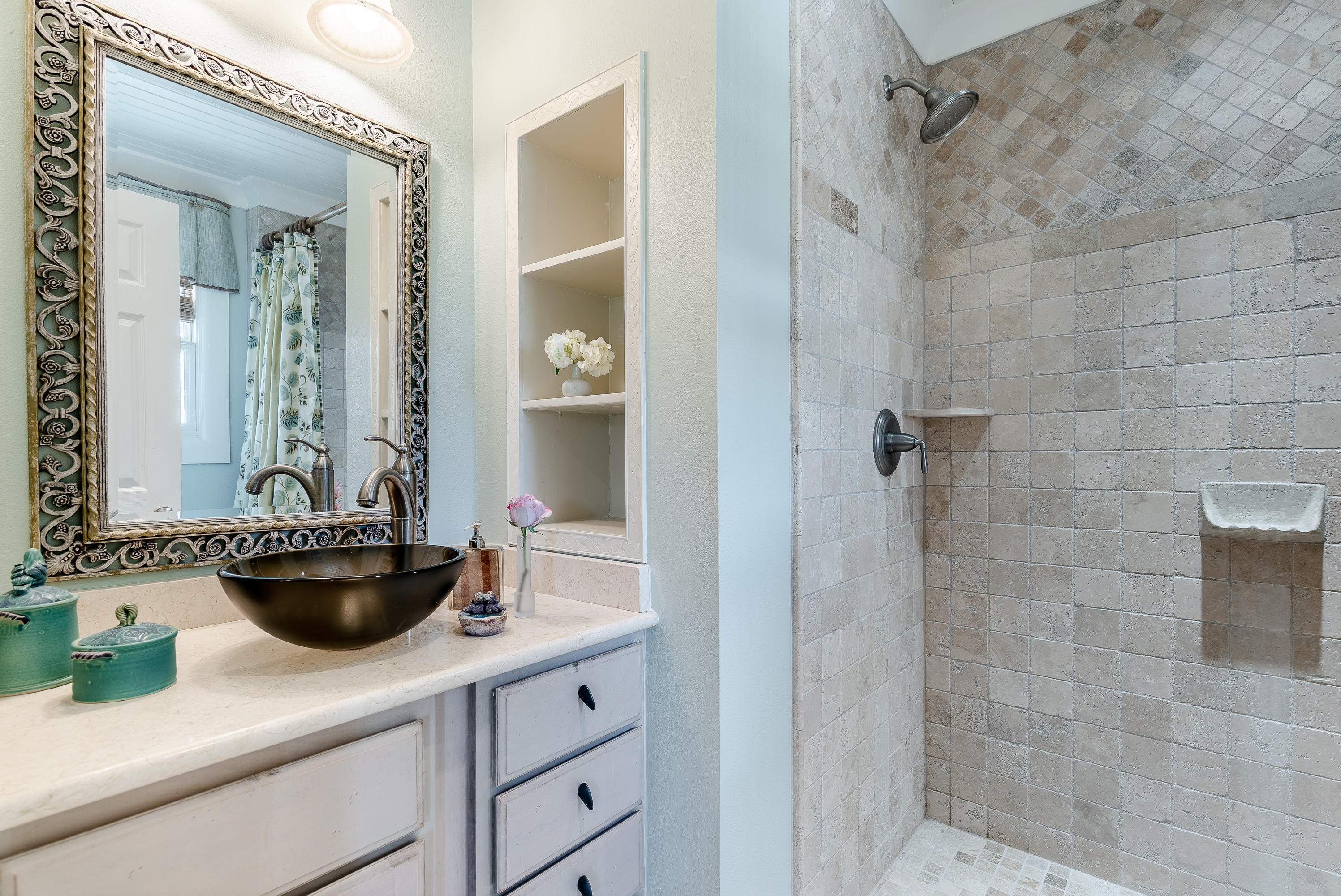 OYSTER LAKE - Residential