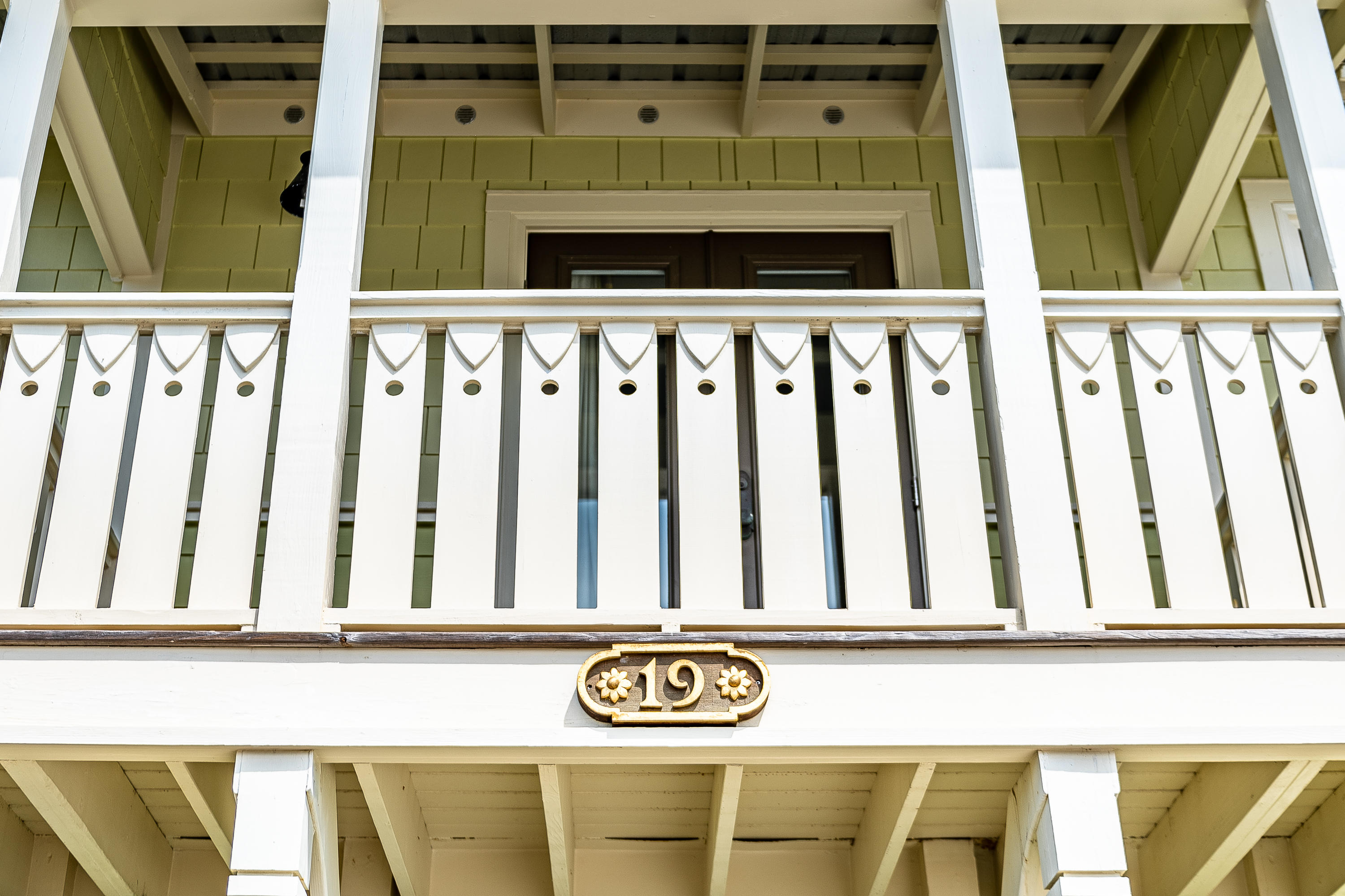 OYSTER LAKE - Residential