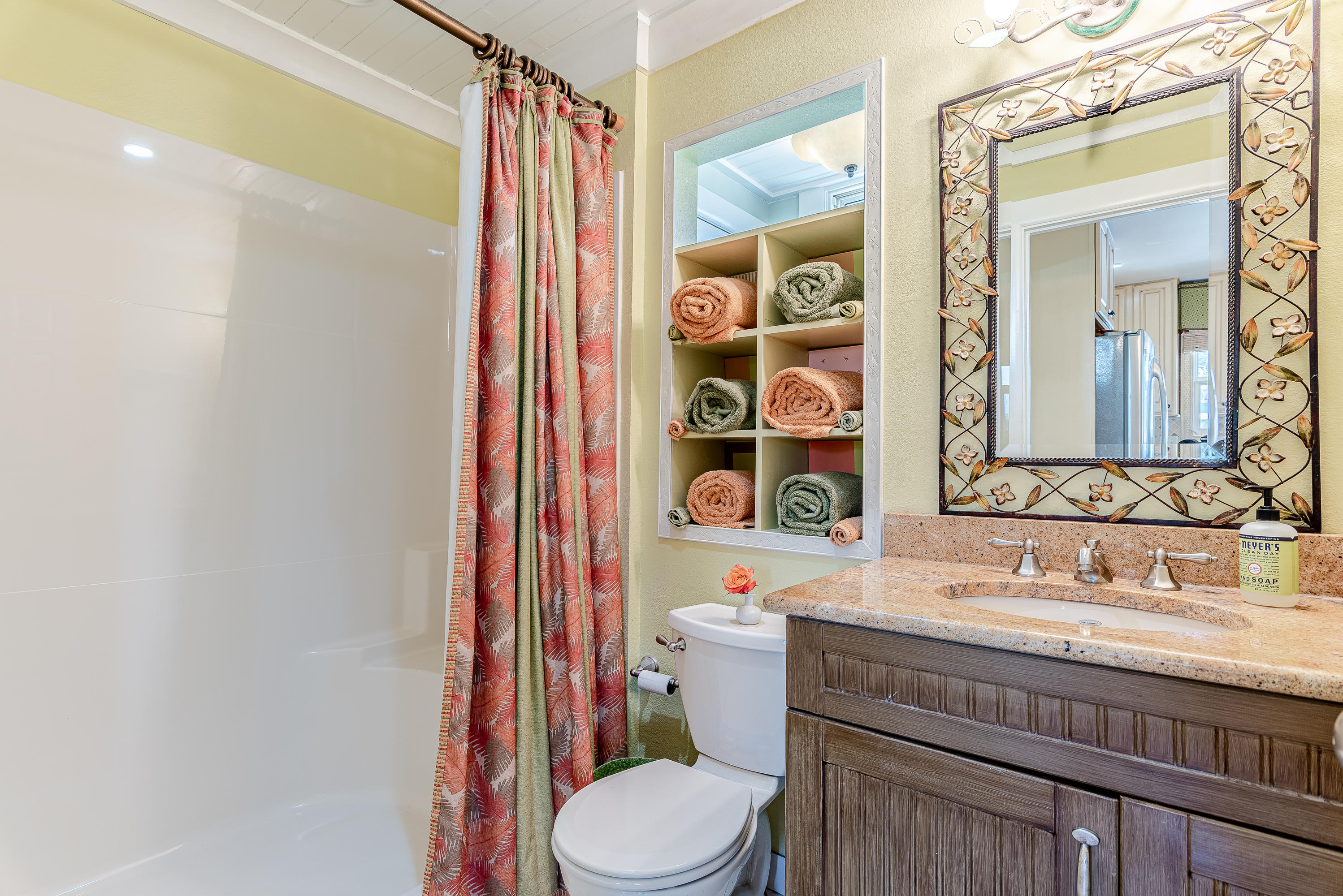 OYSTER LAKE - Residential